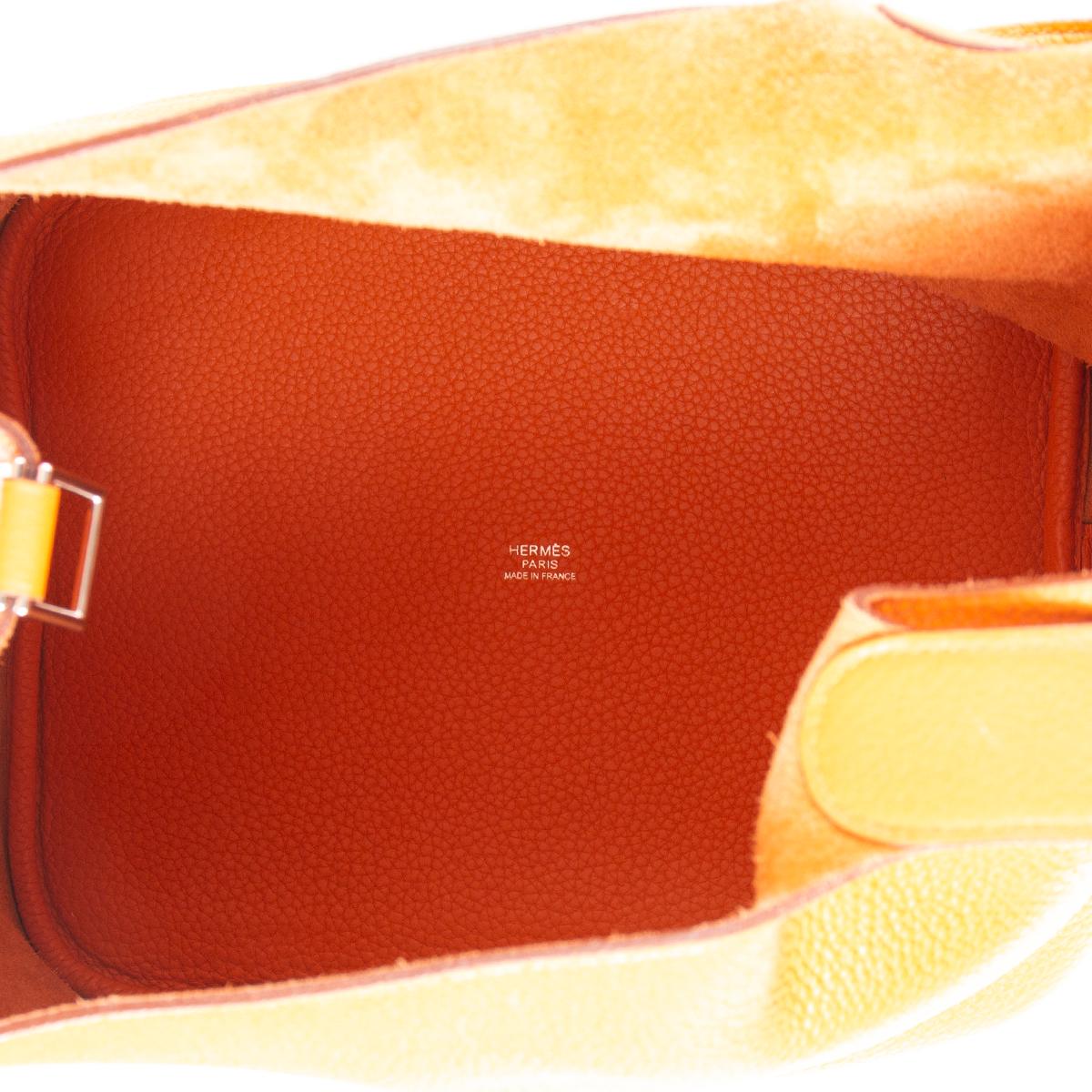 HERMES orange Clemence leather PICOTIN 26 Bucket Bag 2