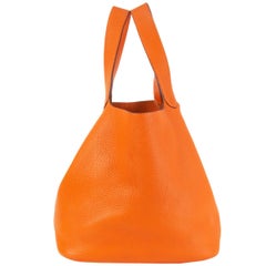 HERMES orange Clemence Leder PICOTIN 26 Bucket Bag