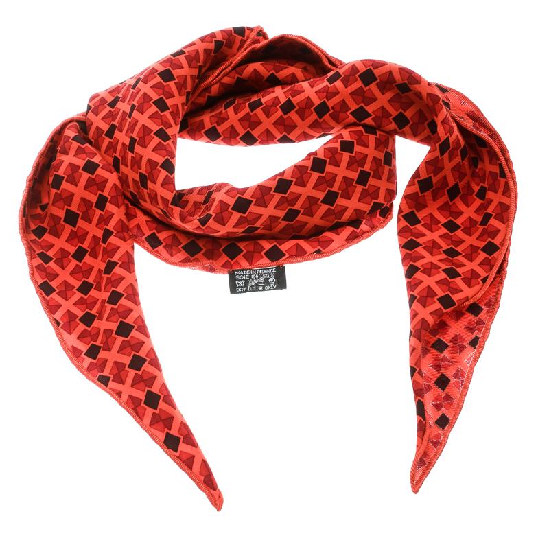 A prized buy for lovers of gorgeous scarves is this wonderful creation. This Hermes scarf, covered in diamond prints and finished with hemmed edges, will change the way you accessorize. Go creative and start styling it with your bags or