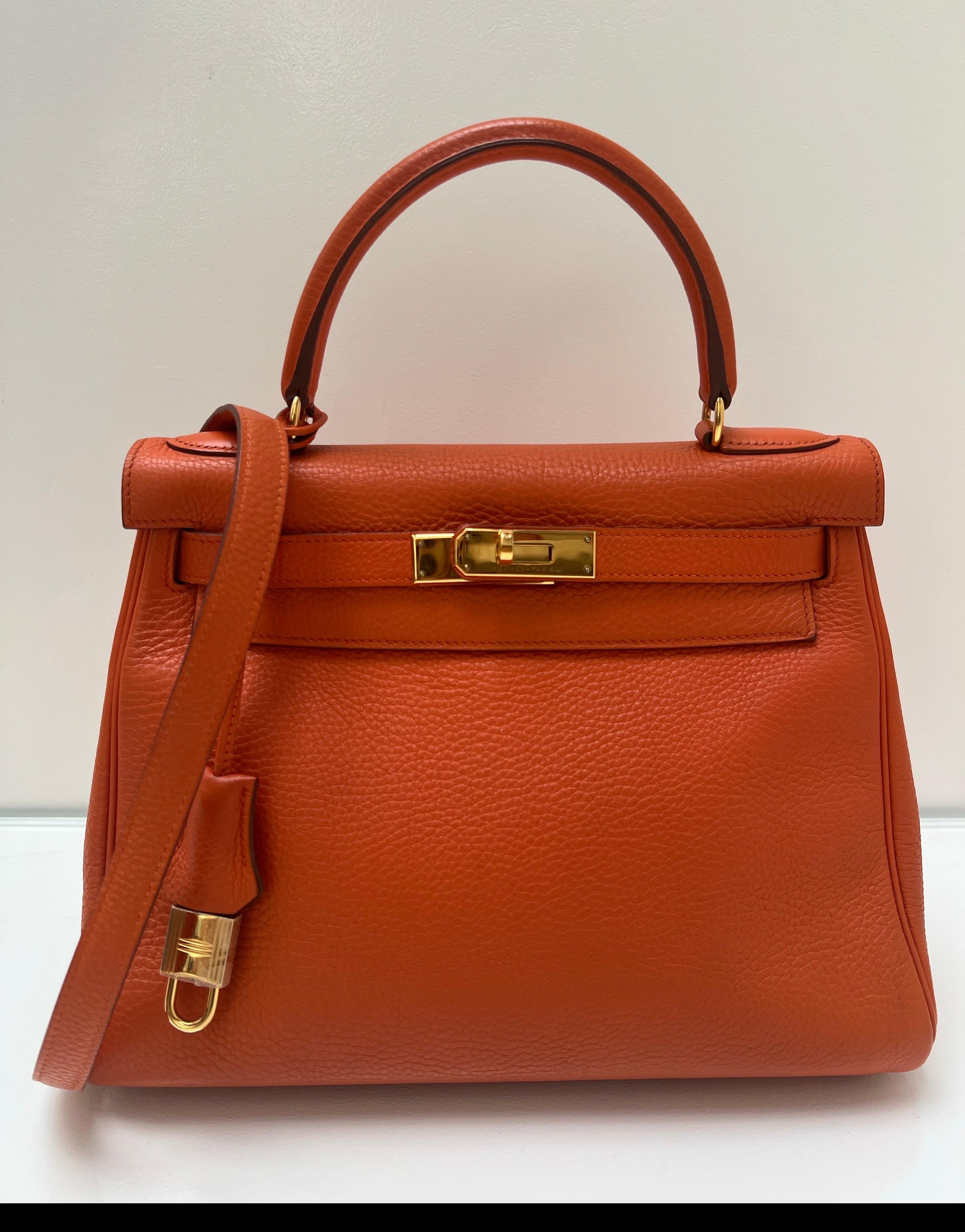 Borsa Kelly 28 arancione di Hermes in vendita 10