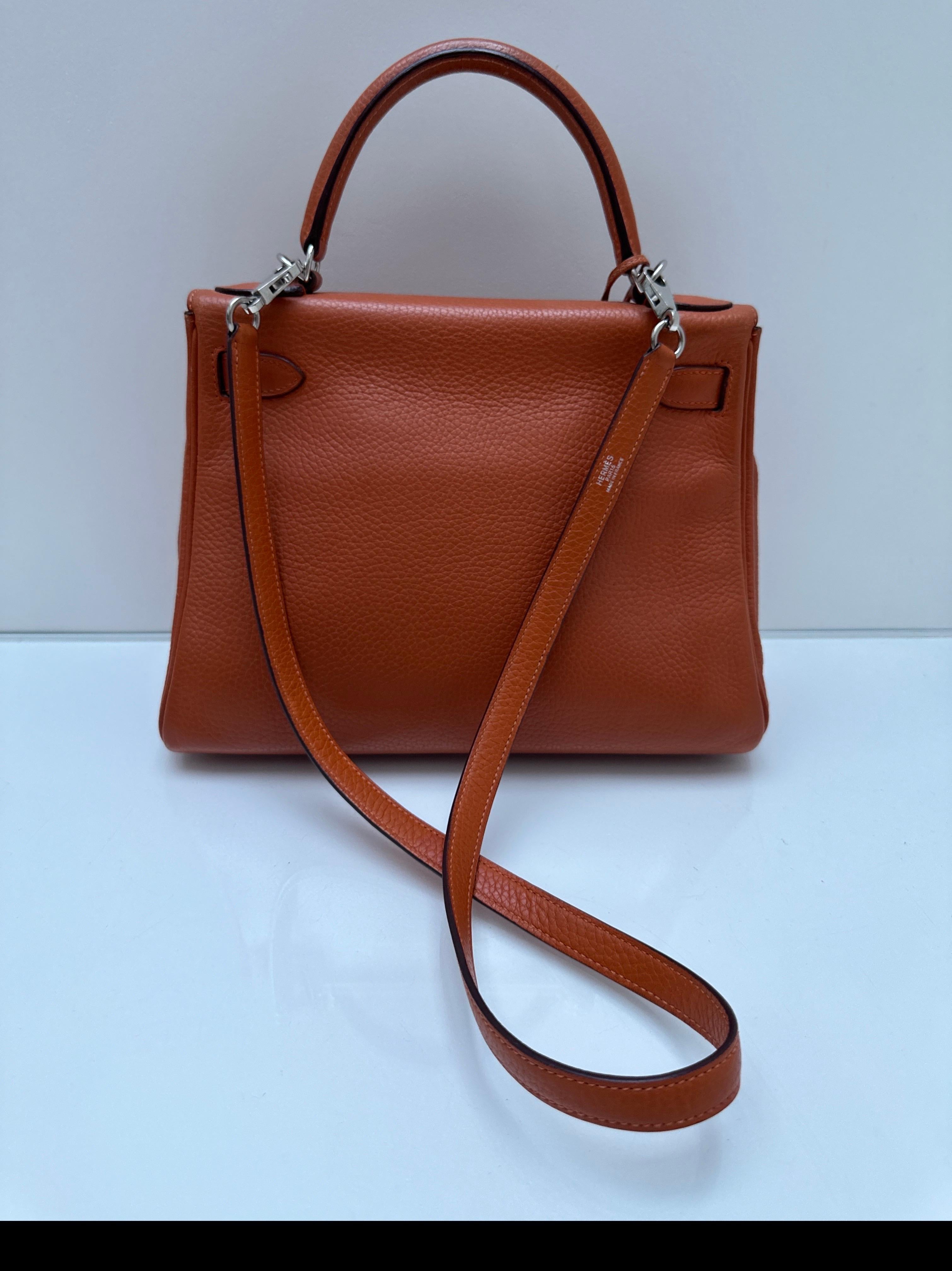 da uomo o donna Borsa Kelly 28 arancione di Hermes in vendita