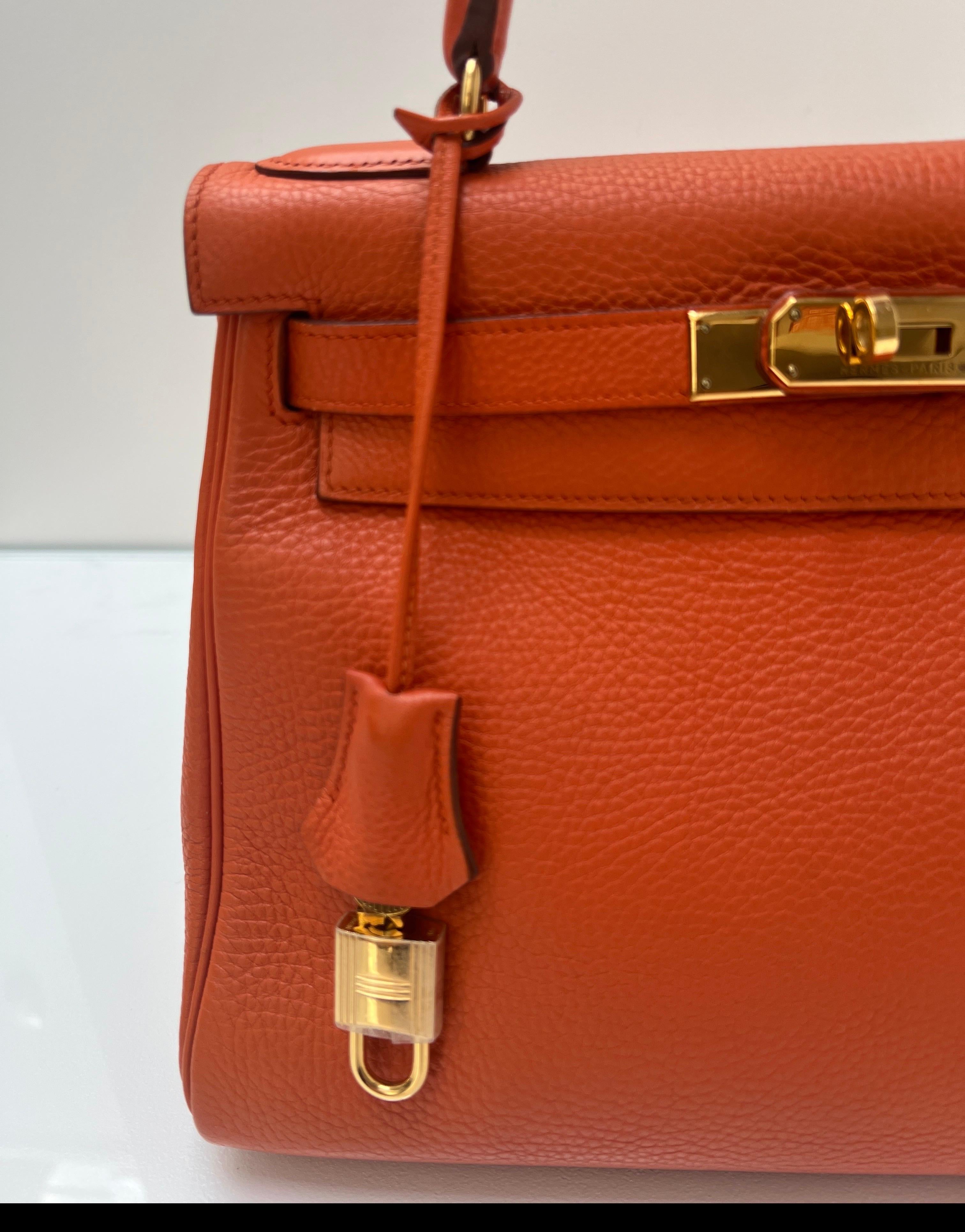 Borsa Kelly 28 arancione di Hermes in vendita 3