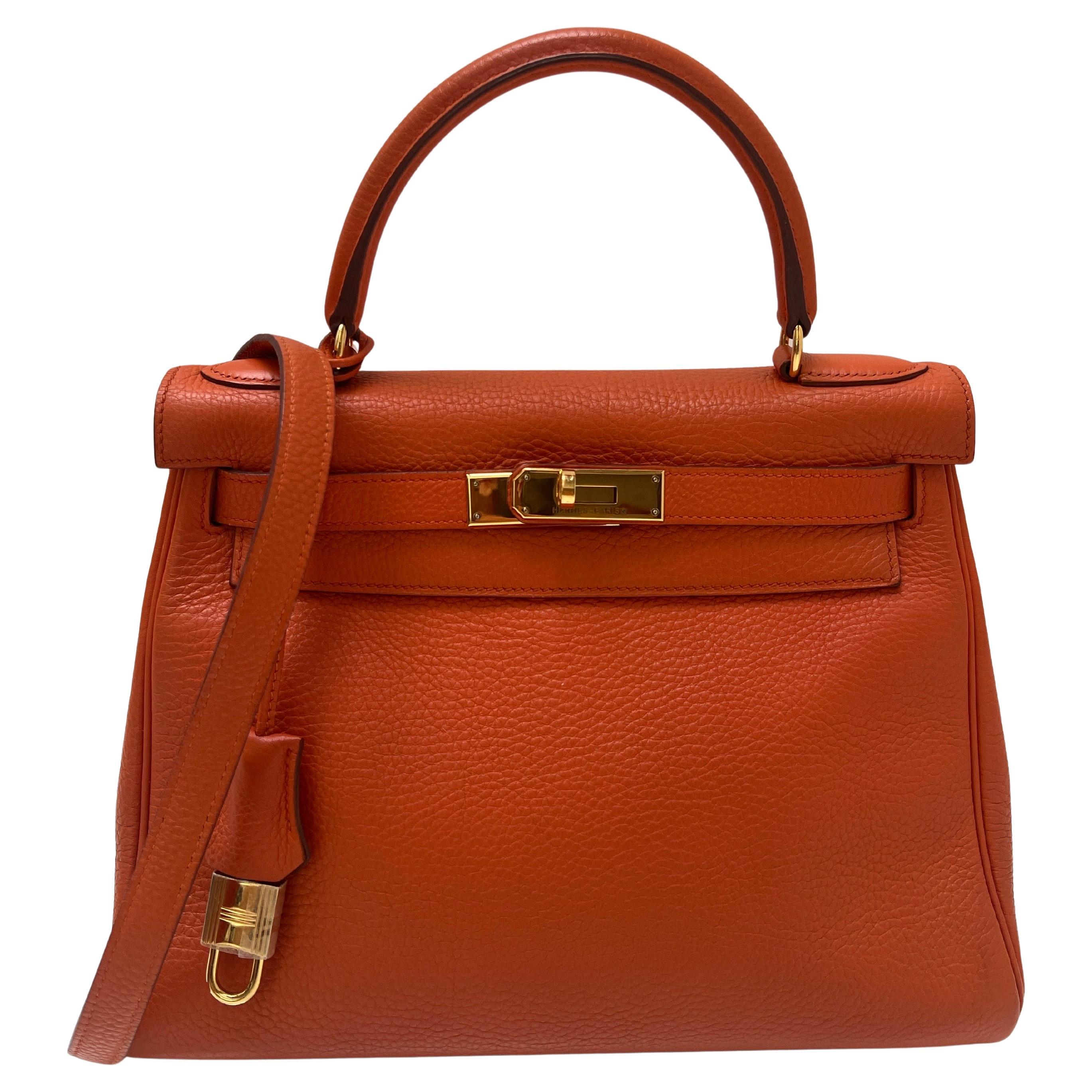 Borsa Kelly 28 arancione di Hermes in vendita