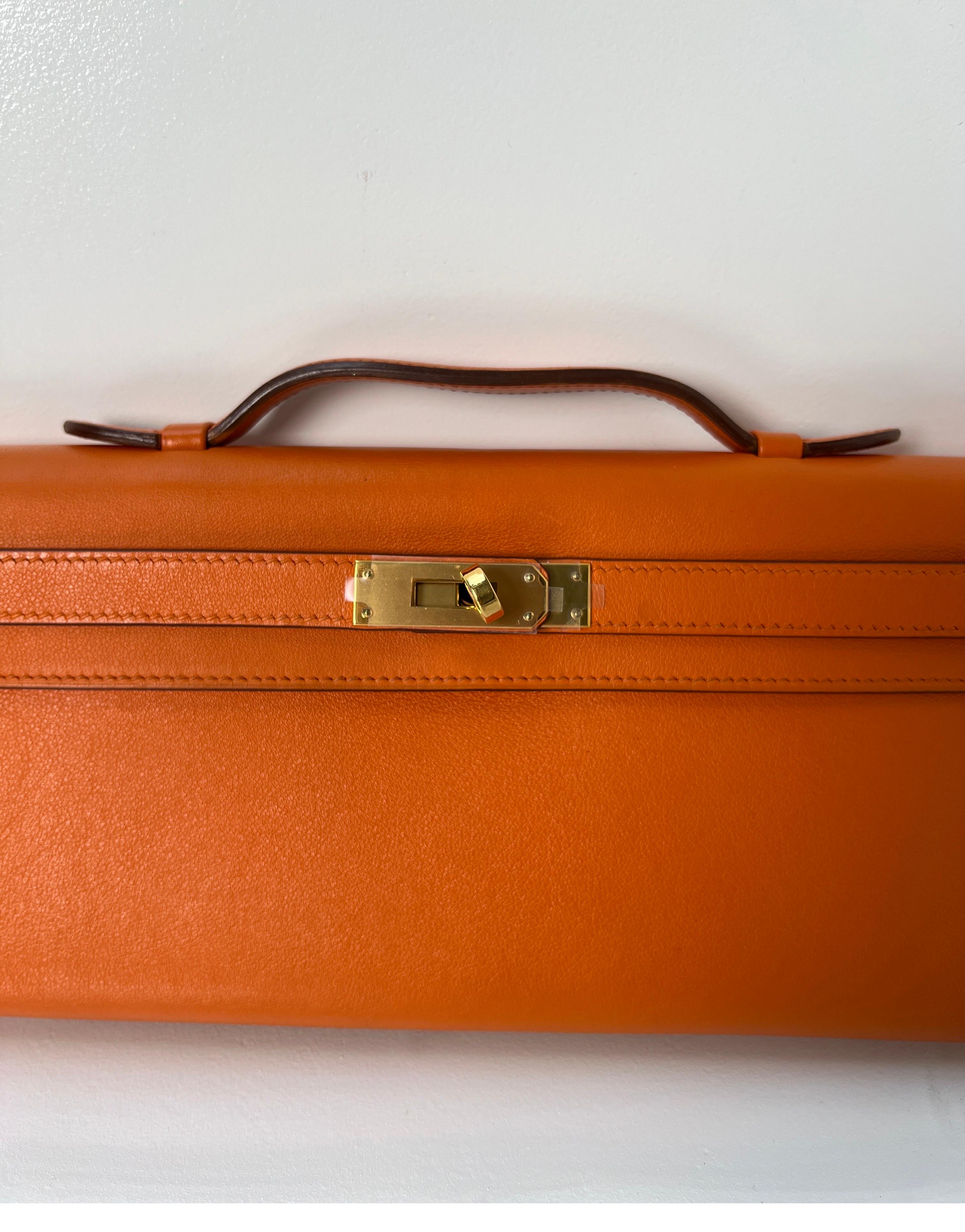 Hermes Orange Kelly Cut Clutch In Excellent Condition In Athens, GA