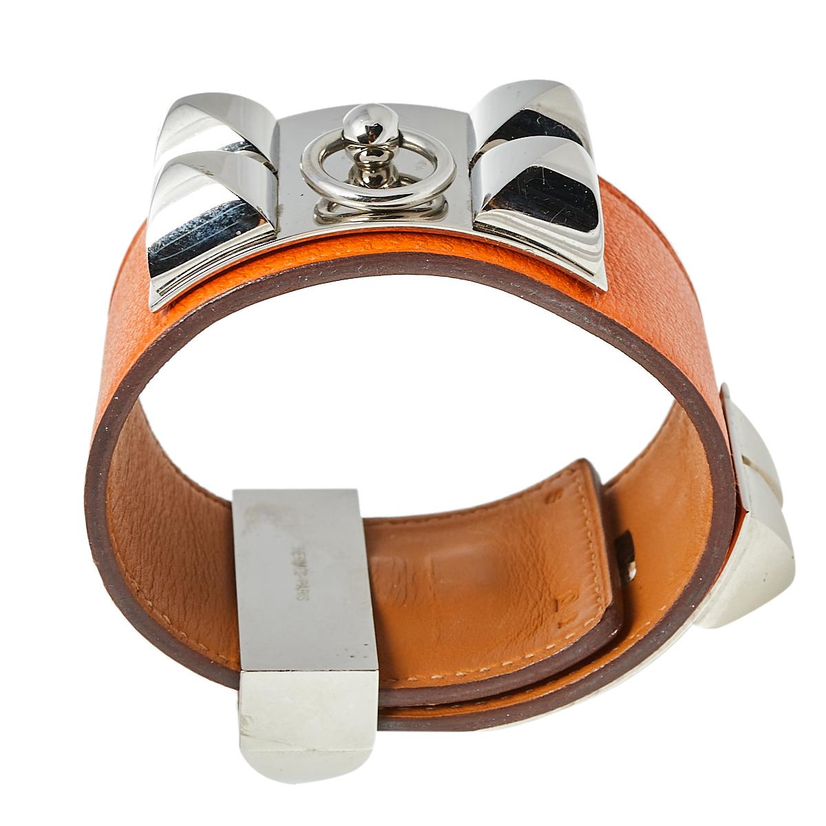 Exuding a downtown, punk vibe, this instantly recognizable bracelet is from the signature Collier de Chien collection of Hermès. The bracelet, made of leather, is adorned with the iconic Collier de Chien motif in palladium-plated metal featuring
