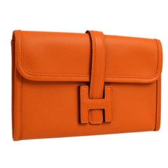 A Short Introduction to the Hermes Jige Elan Clutch