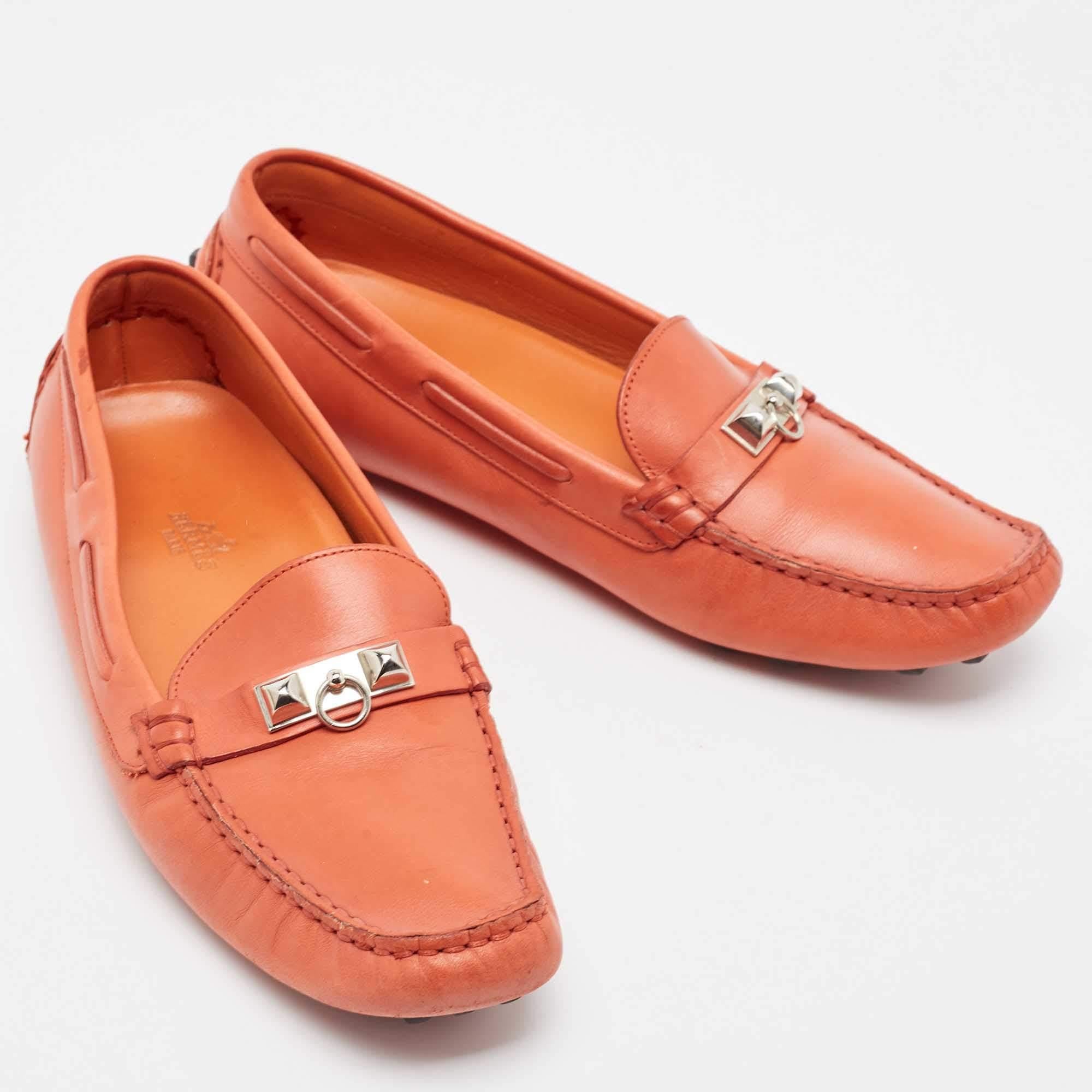 Hermes Orange Leather Irving Slip On Loafers Size 38 In Good Condition In Dubai, Al Qouz 2