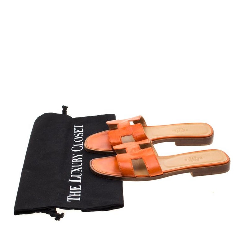 Hermes Orange Leather Oran Flat Slides Size 35.5 For Sale at 1stDibs hermes orange slides