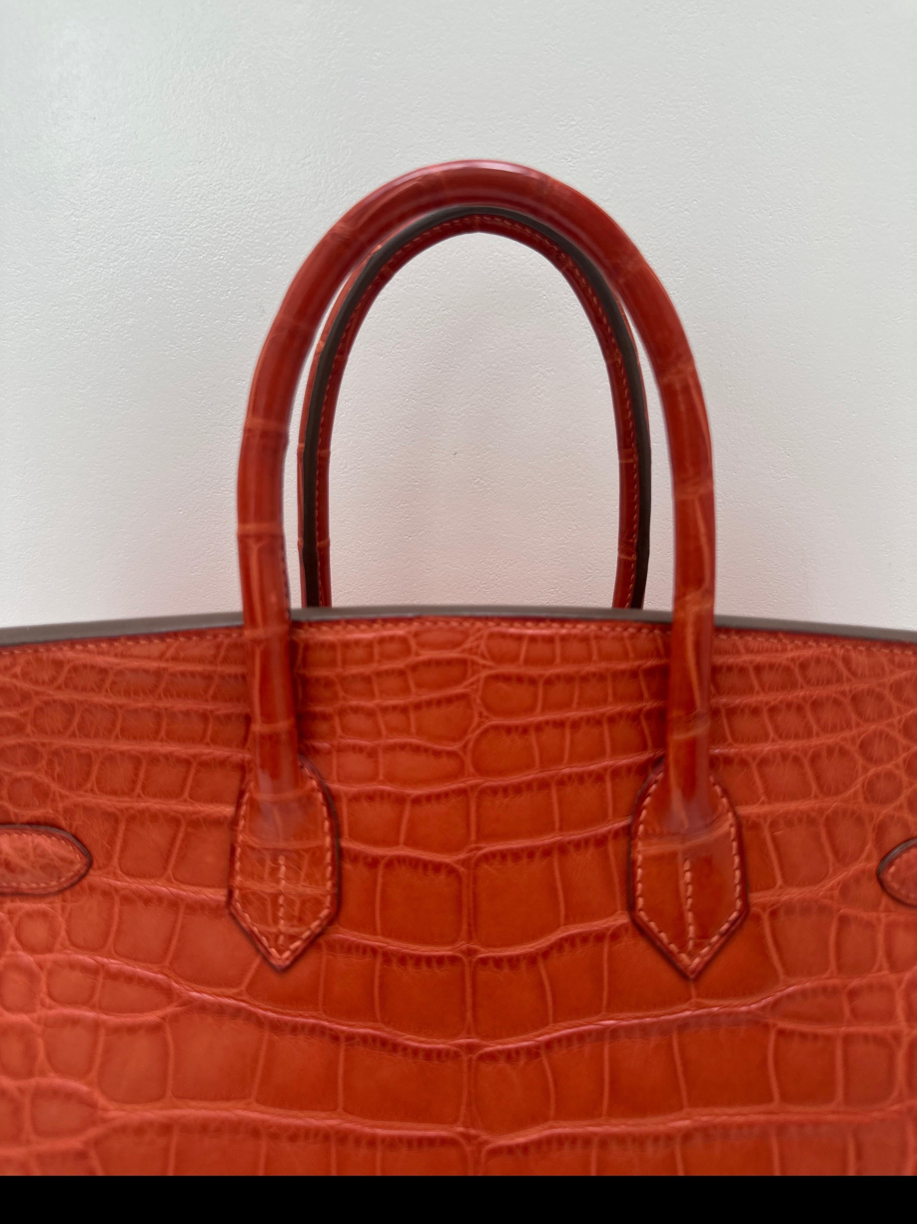 Borsa Birkin 35 di Hermes in coccodrillo opaco arancione in vendita 2