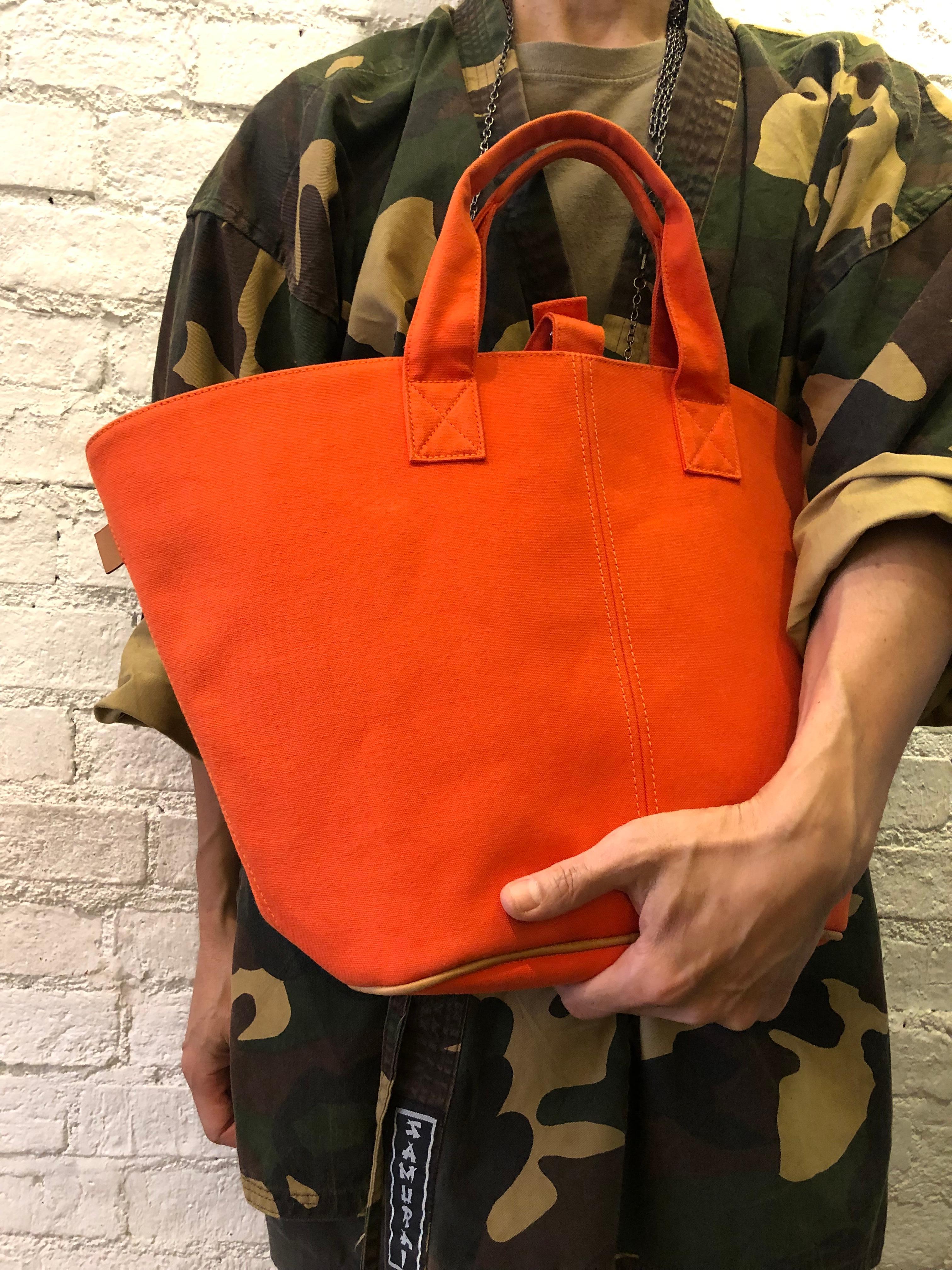 HERMÈS Orange Pannied Platouge PM Cotton Tote Bag In Good Condition For Sale In Bangkok, TH