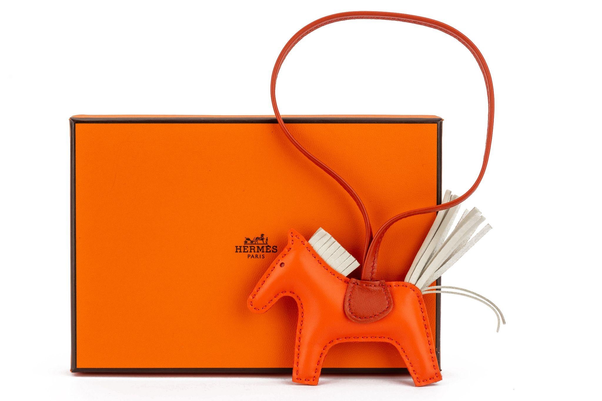 Hermès Orange PM Grigri Rodeo Charm For Sale 2