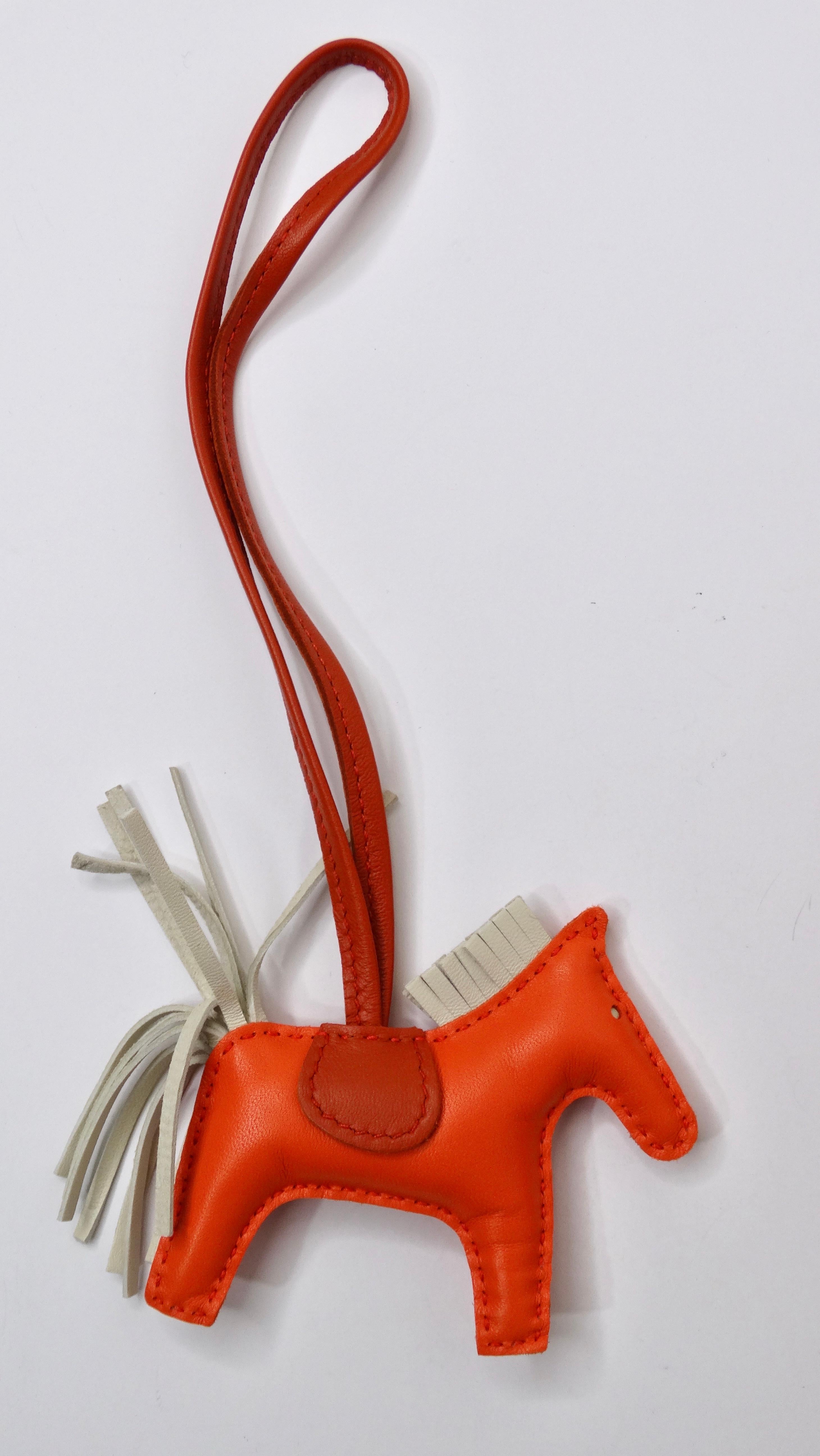 Hermès Orange Pourpre Grigri Horse Rodeo Bag Charm PM In Excellent Condition For Sale In Scottsdale, AZ