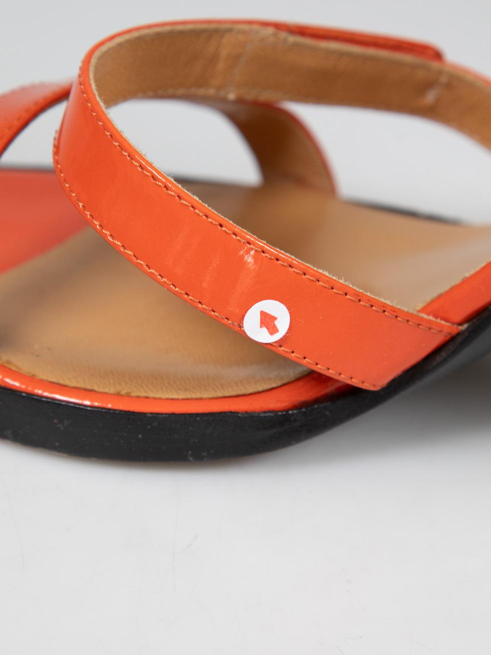 Sandales à talons Hermès Orange Sanguine Patent Taille IT 38 en vente 2
