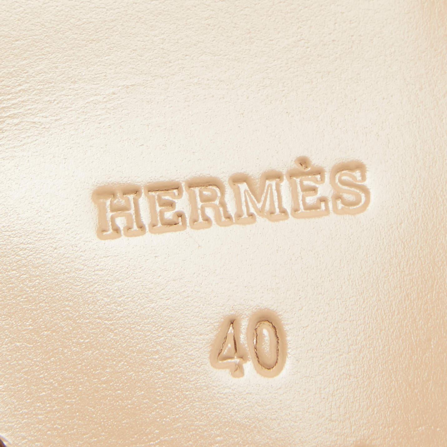 Hermes Orange Studded Leather Legend Wedge Sandals Size 40 For Sale 3