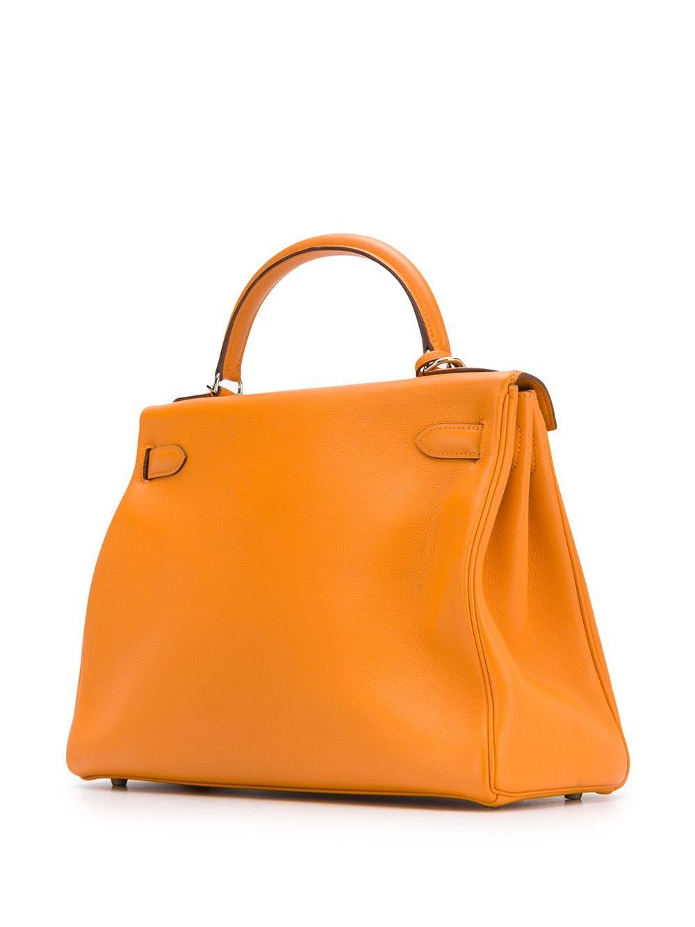 Hermès Orange Swift 32cm Kelly Bag In Excellent Condition In London, GB