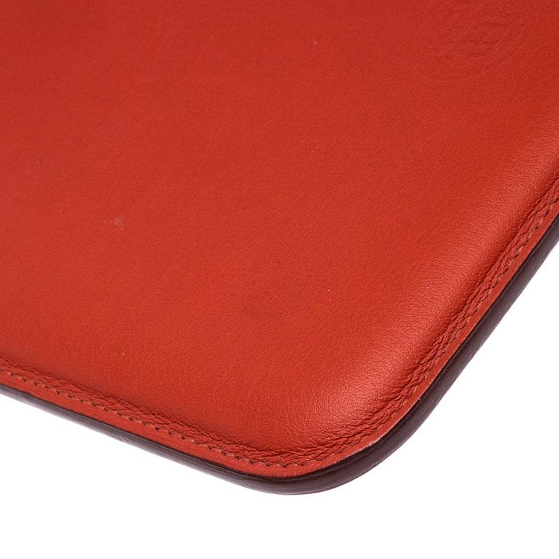 Hermes Orange Swift Leather Mini iPad Cover In Good Condition In Dubai, Al Qouz 2