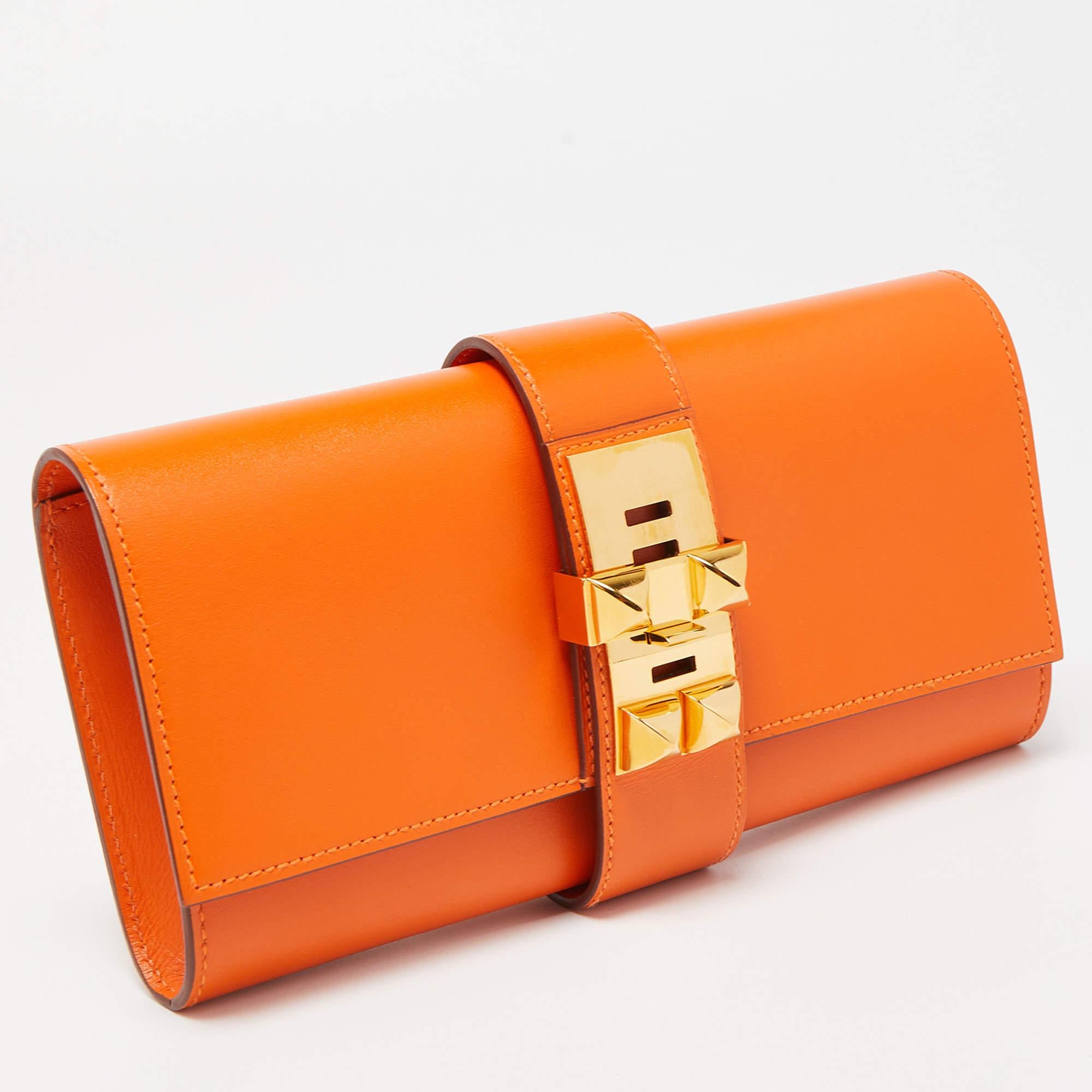 Women's Hermes Orange Tadelakt Leather Medor 23 Clutch