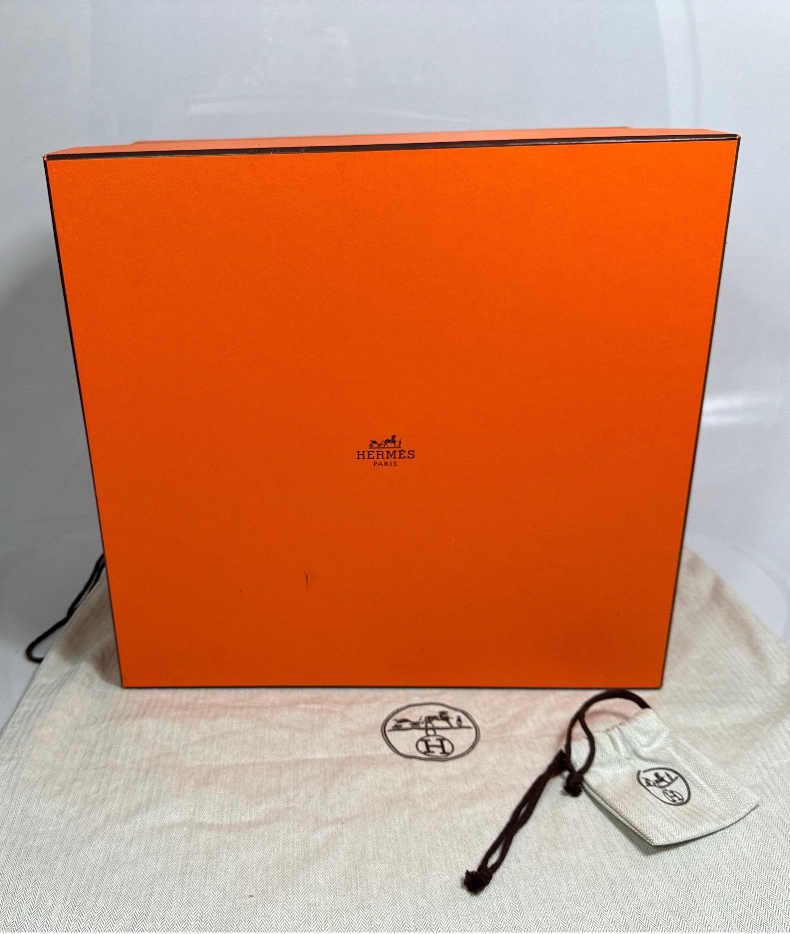 Hermes Orange Togo 35cm Birkin - 2016 - GHW - NEW NEVER CARRIED For Sale 6