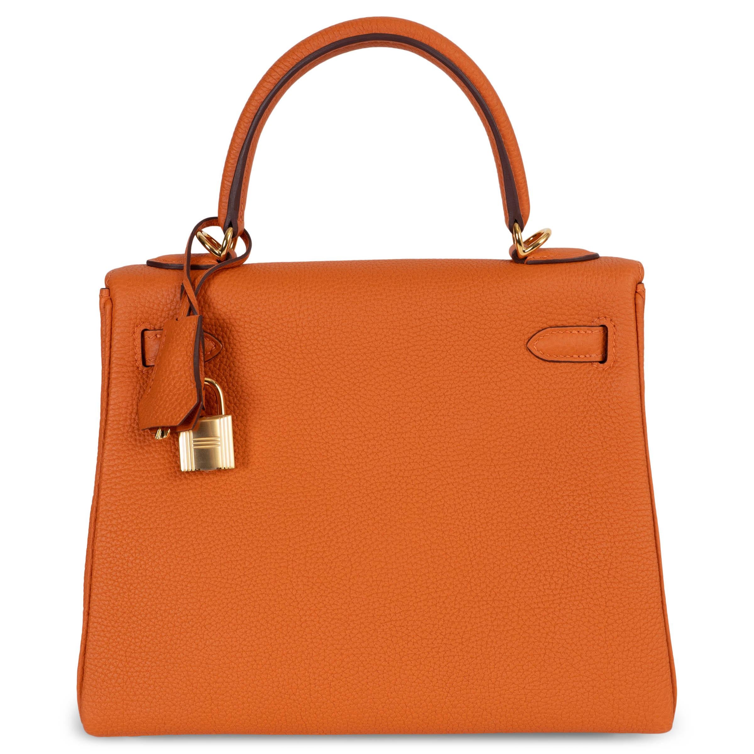 HERMES orange Togoleder KELLY 35 REOUTNE Tasche mit Gold (Orange) im Angebot