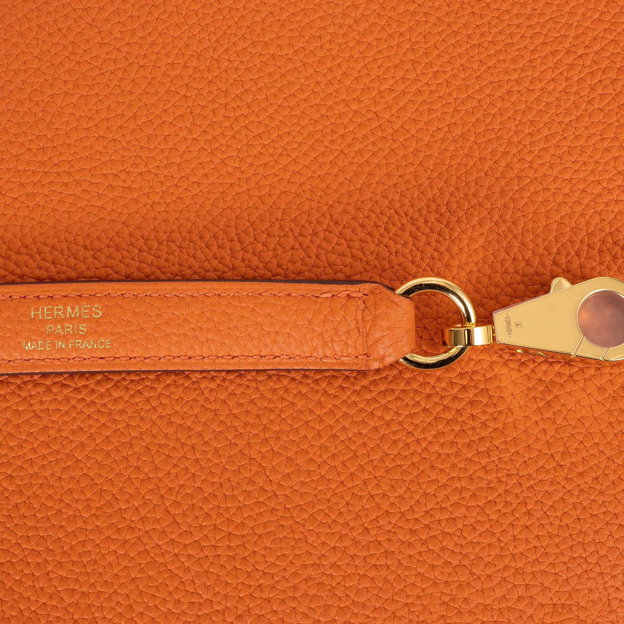 HERMES orange Togoleder KELLY 35 REOUTNE Tasche mit Gold im Angebot 2