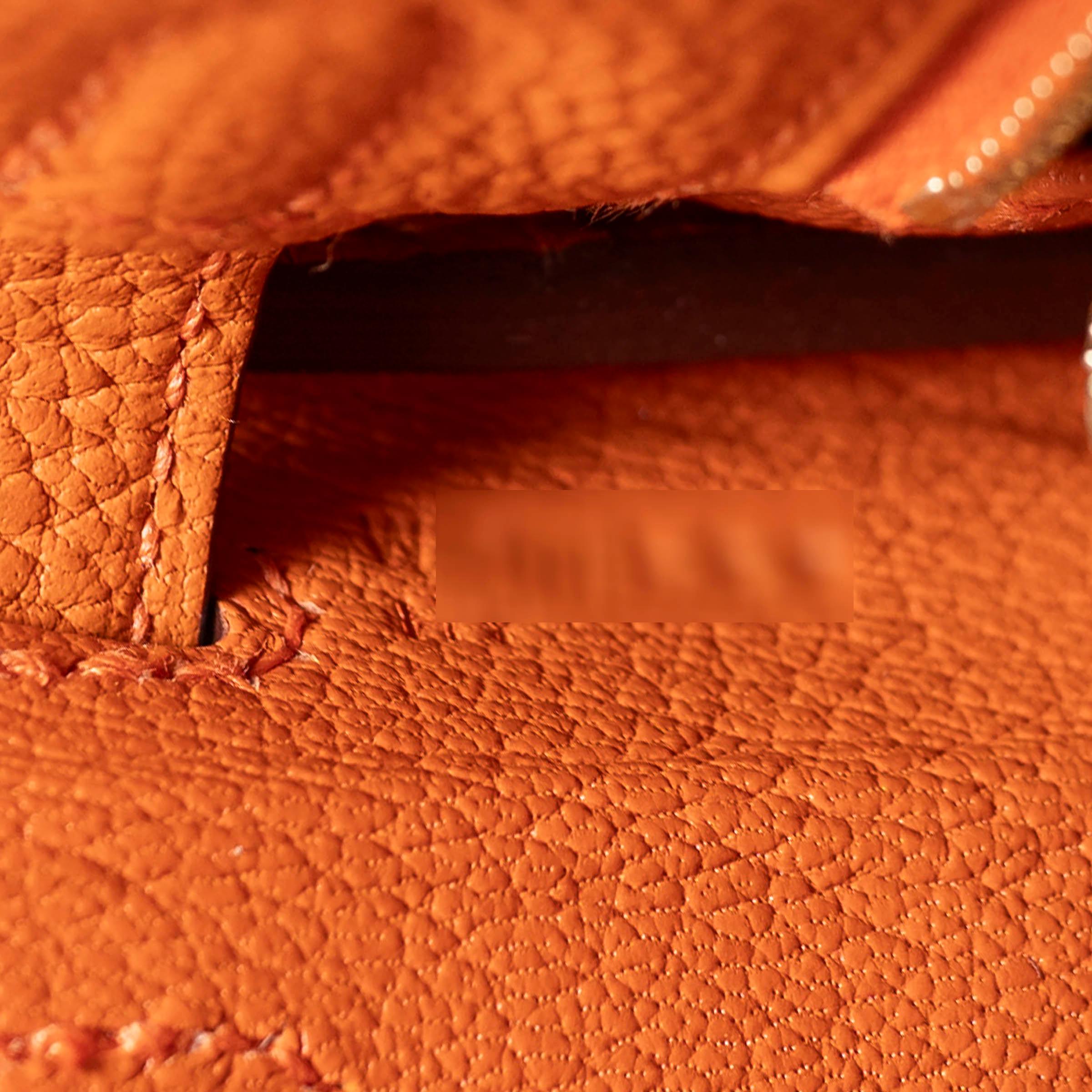 HERMES orange Togoleder KELLY 35 REOUTNE Tasche mit Gold im Angebot 3