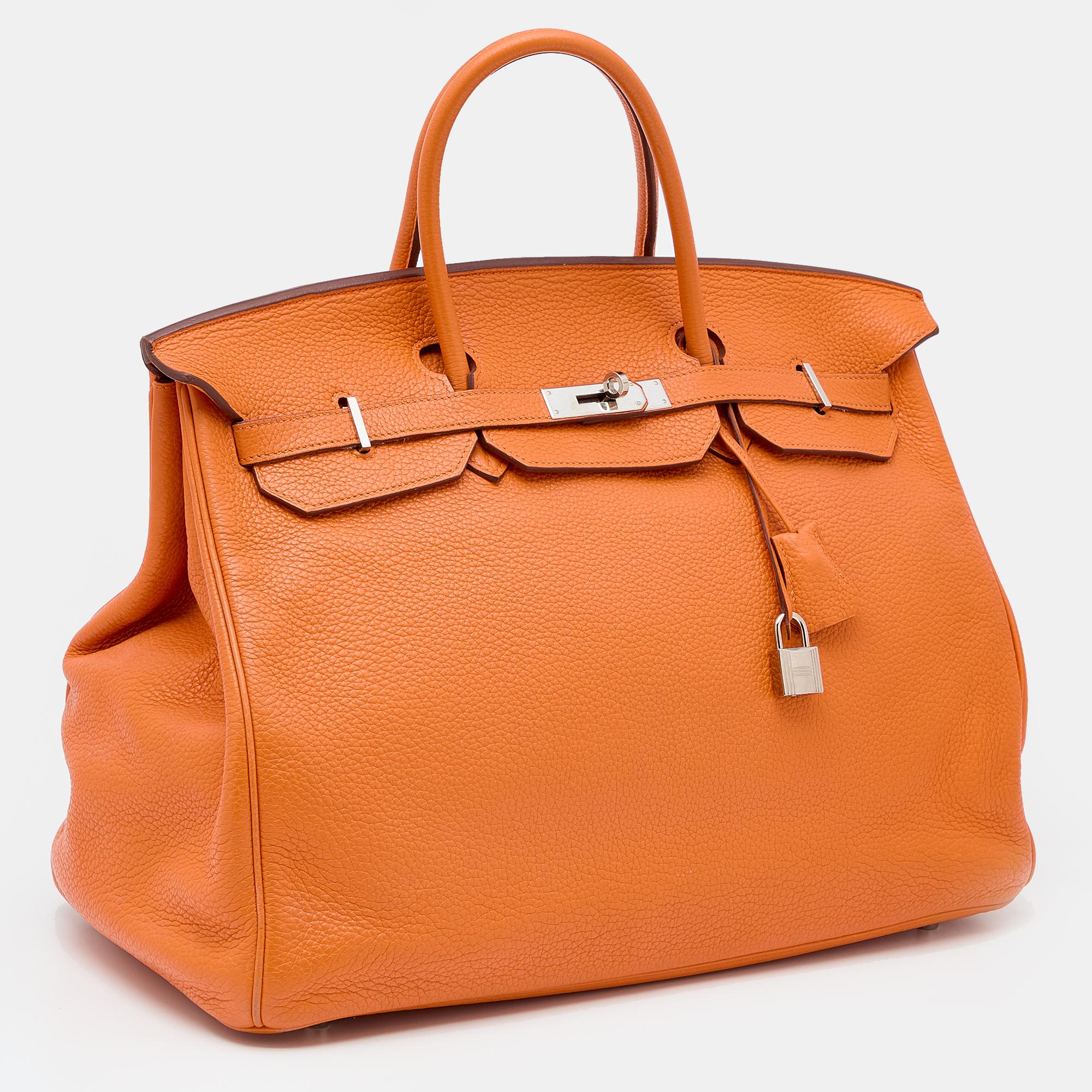 Hermès Orange Togo Leather Palladium Plated Birkin 40 Bag In Good Condition In Dubai, Al Qouz 2