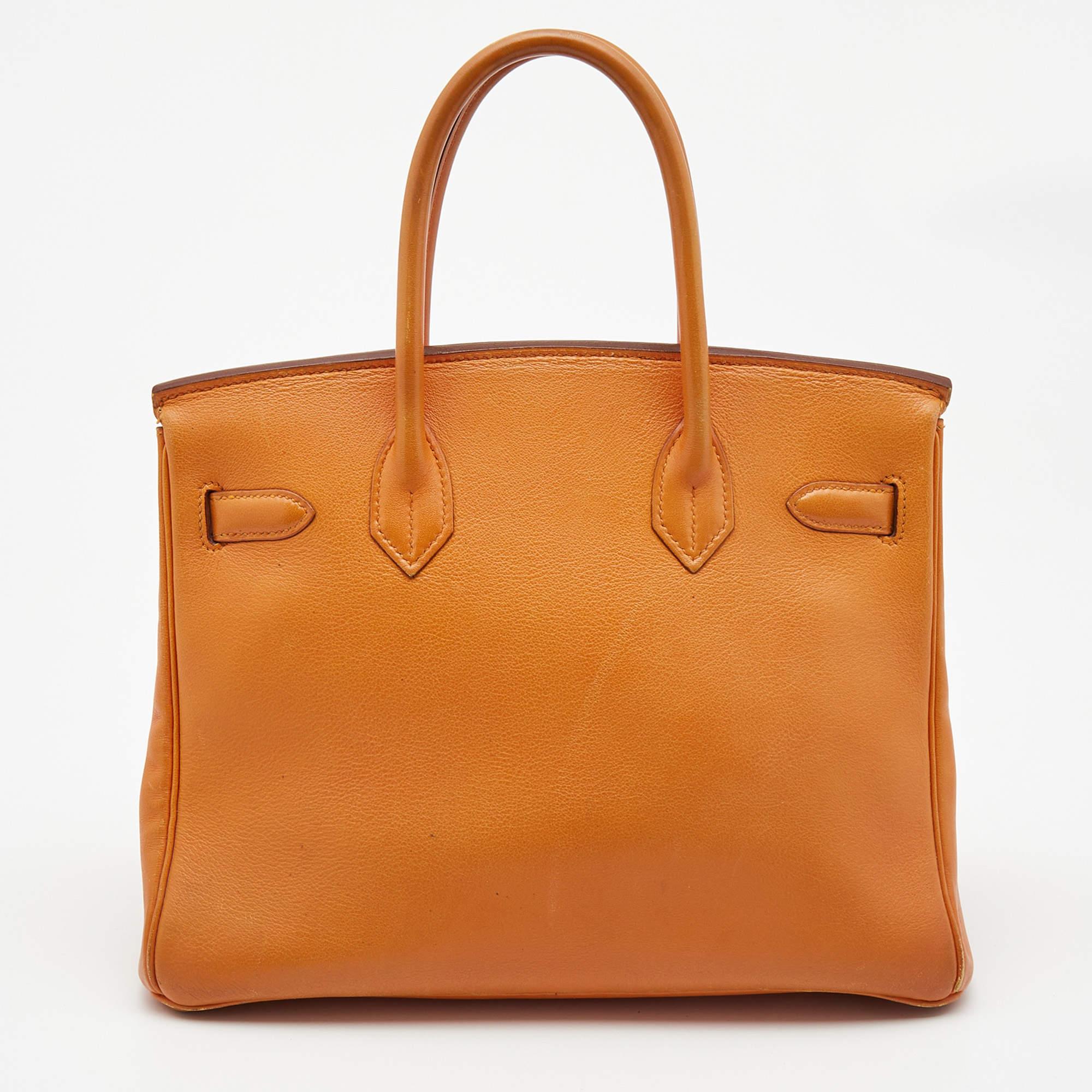 For those wishing to own an authentic Birkin bag, there is no better time to buy this coveted work of art than now. Here, we have this Birkin 30 just for you. Crafted in France, the bag features dual top handles and a matching clochette. The bag