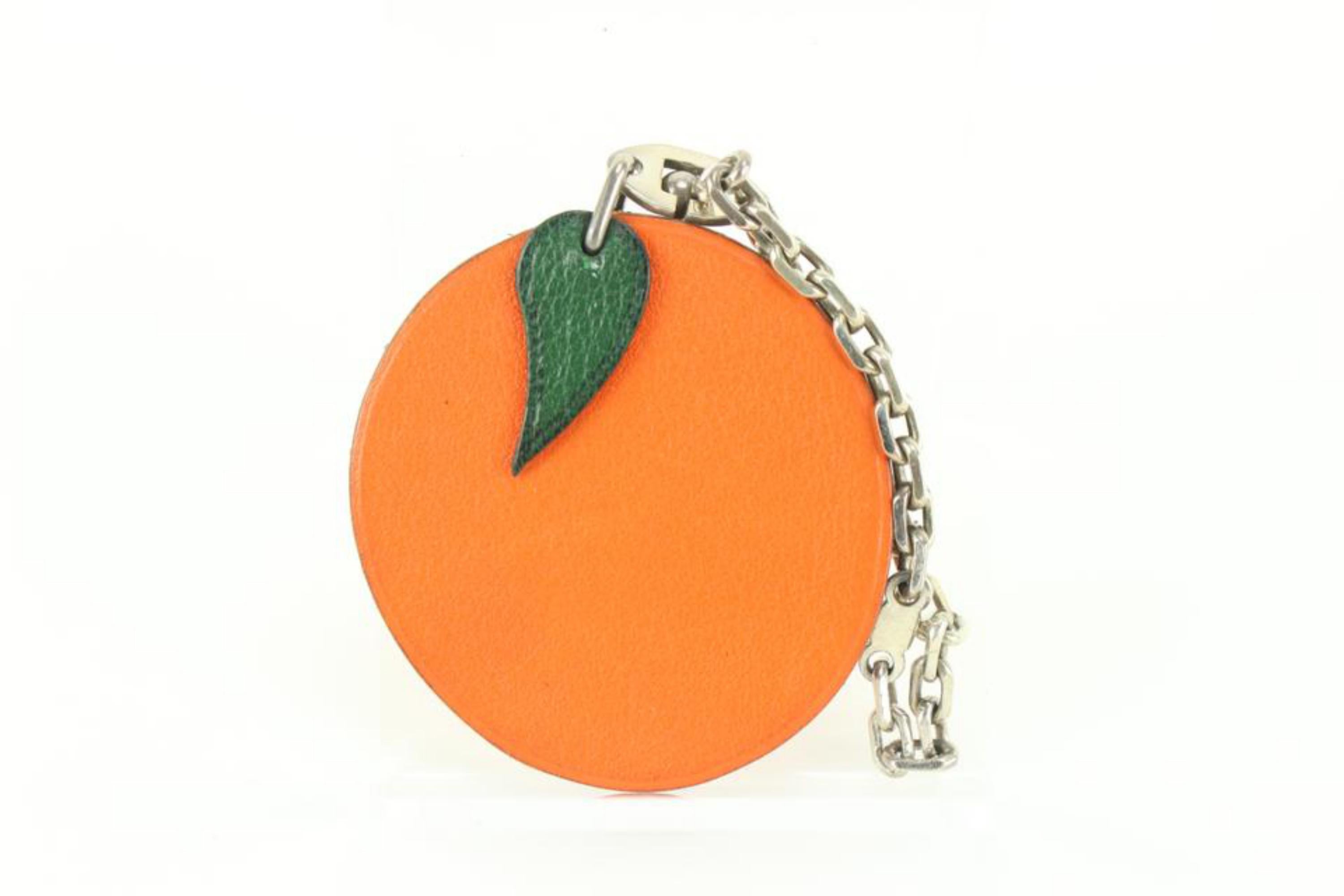 Hermès Orange x Green Fresh Squeezed Orange Fruit Charm Pendant 11h53s In Good Condition In Dix hills, NY