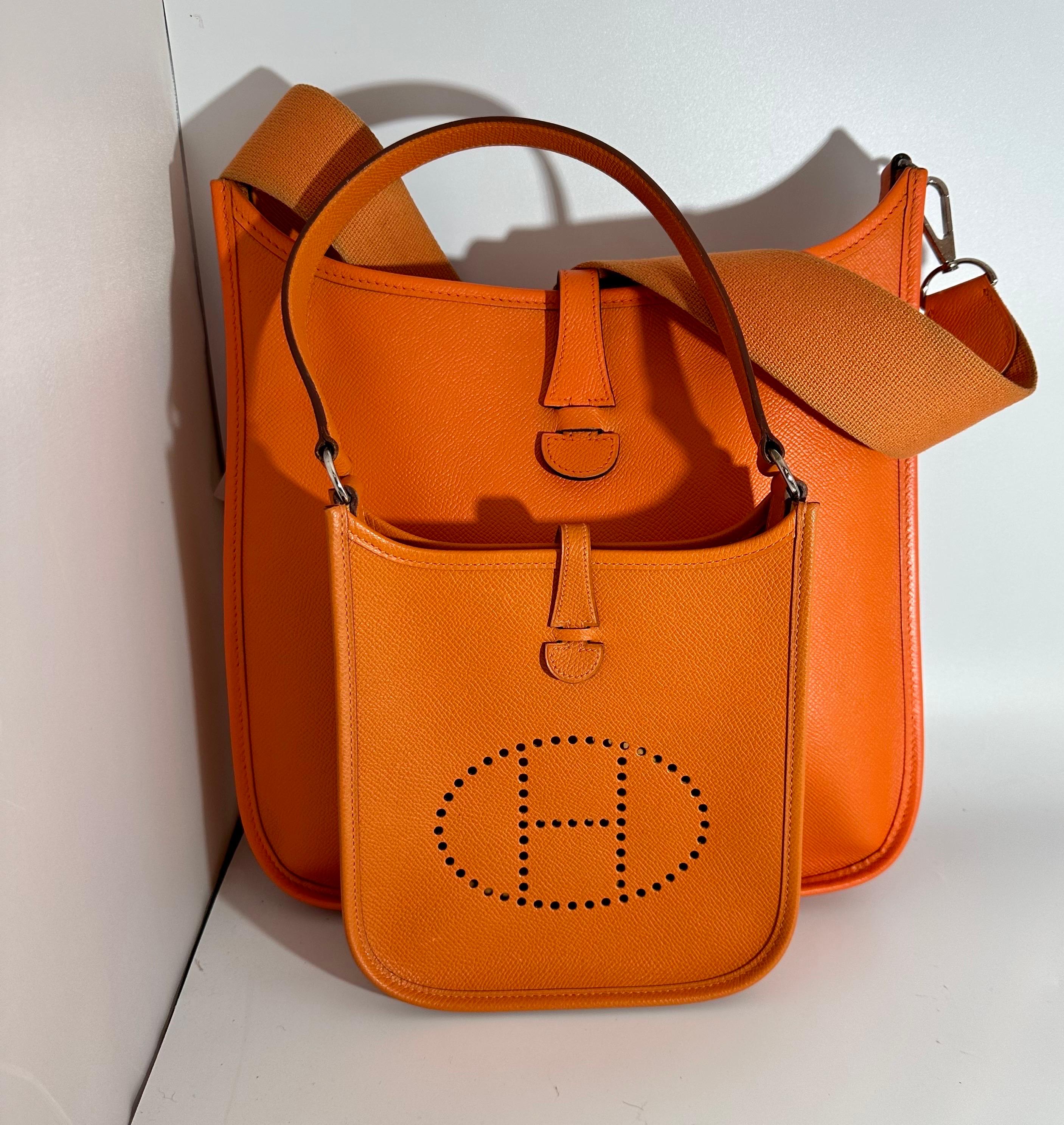 Hermès  Oranges Leather Small MINI Bag, Excellent condition like new For Sale 7