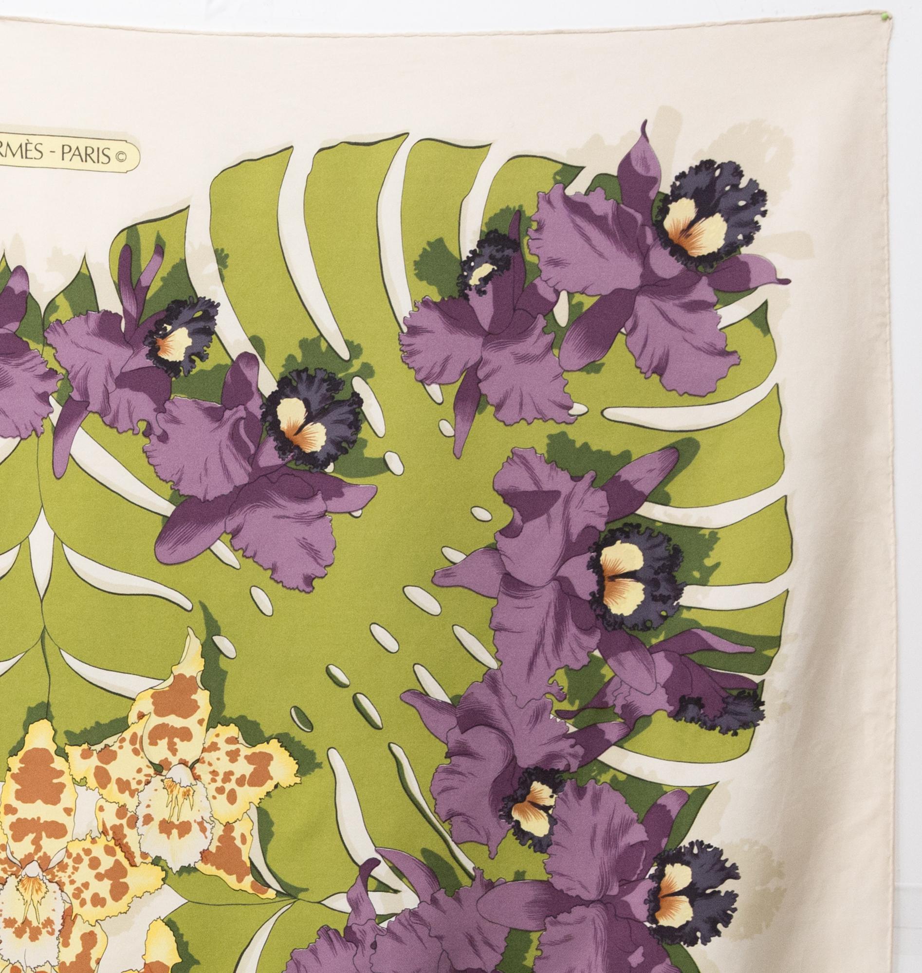 Hermes Orchidées by V. Rybaltchenko Silk Scarf In Good Condition For Sale In Paris, FR