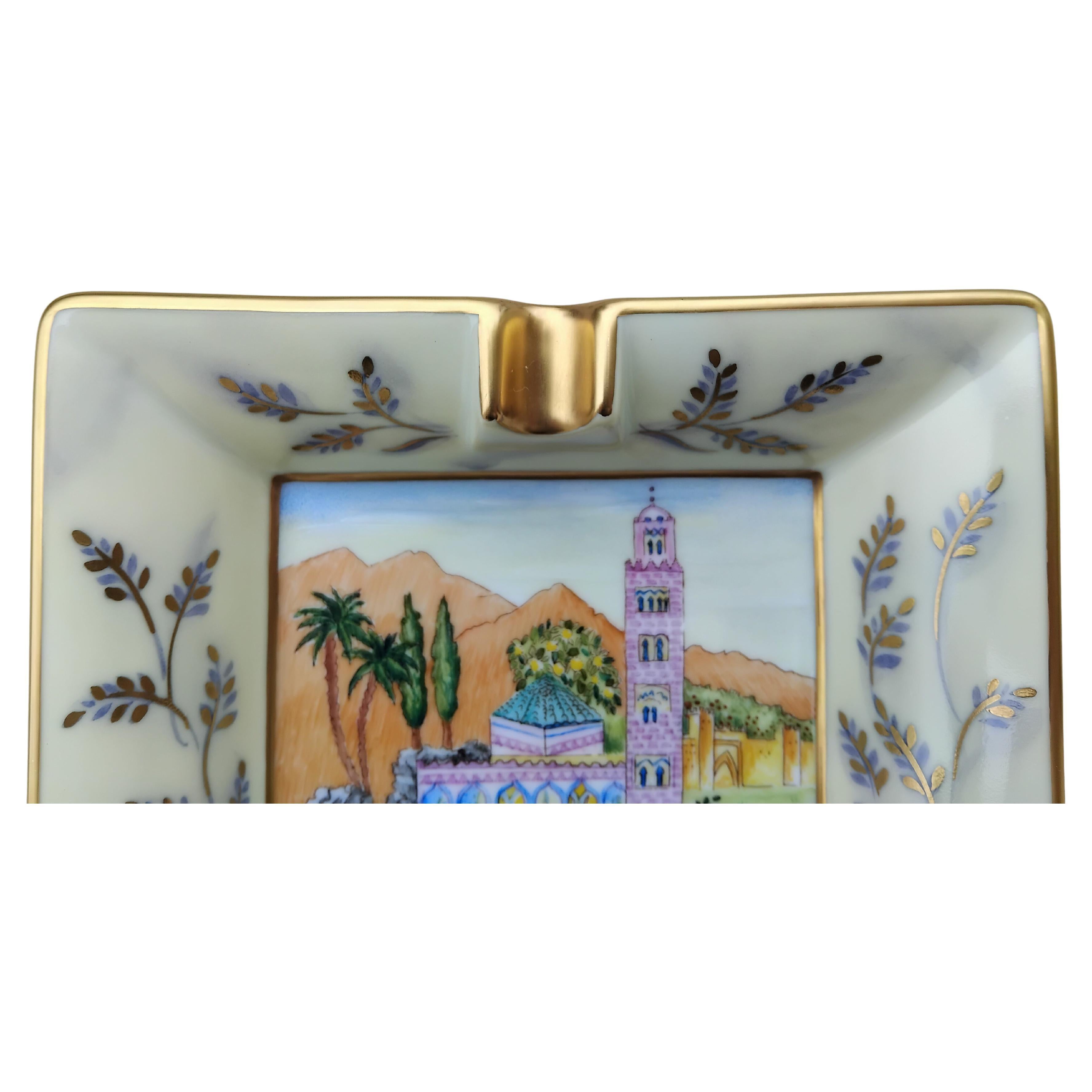 Hermès Oriental Minaret Mosque Cigar Ashtray Change Tray Porcelain Gold For Sale 6