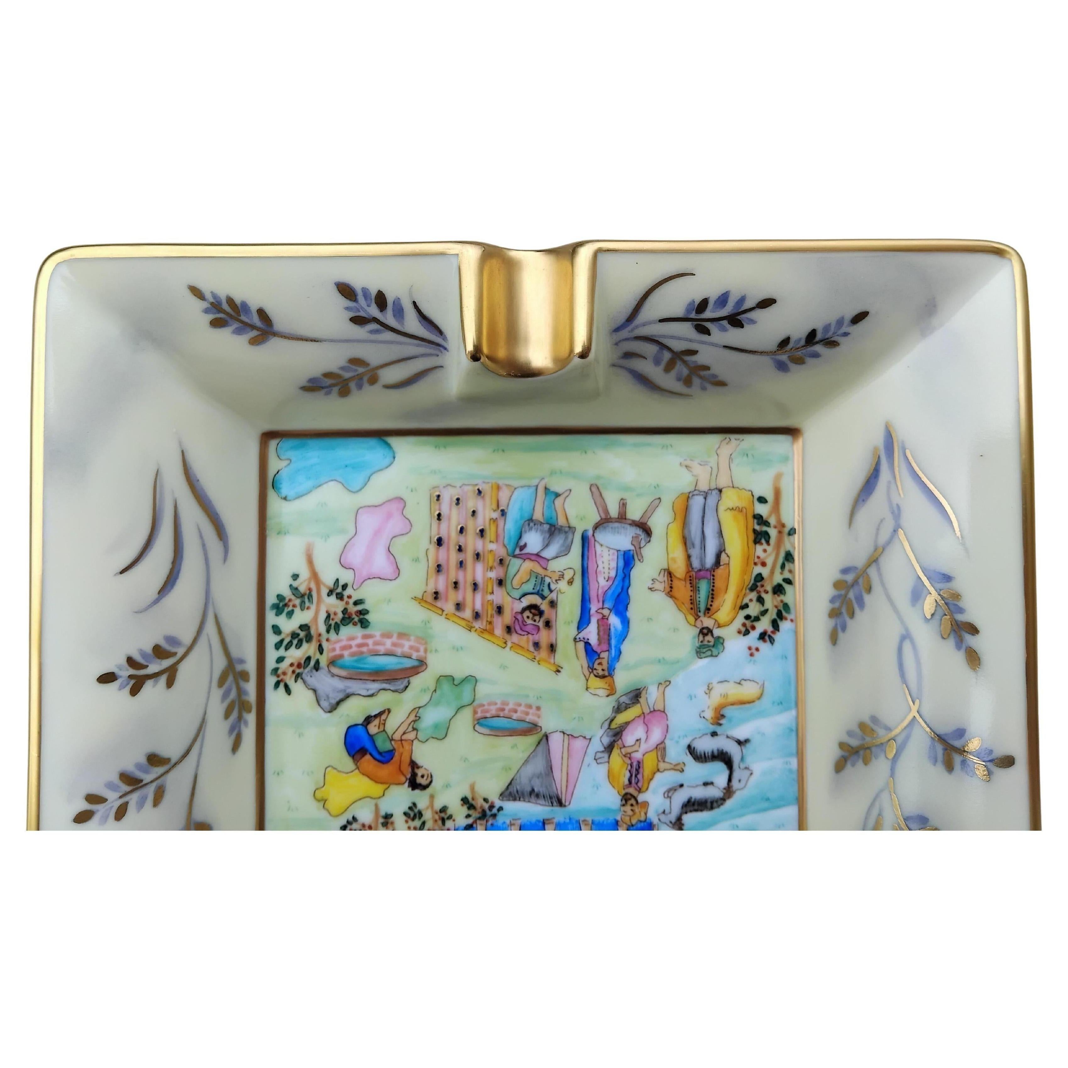 Hermès Oriental Minaret Mosque Cigar Ashtray Change Tray Porcelain Gold For Sale 8
