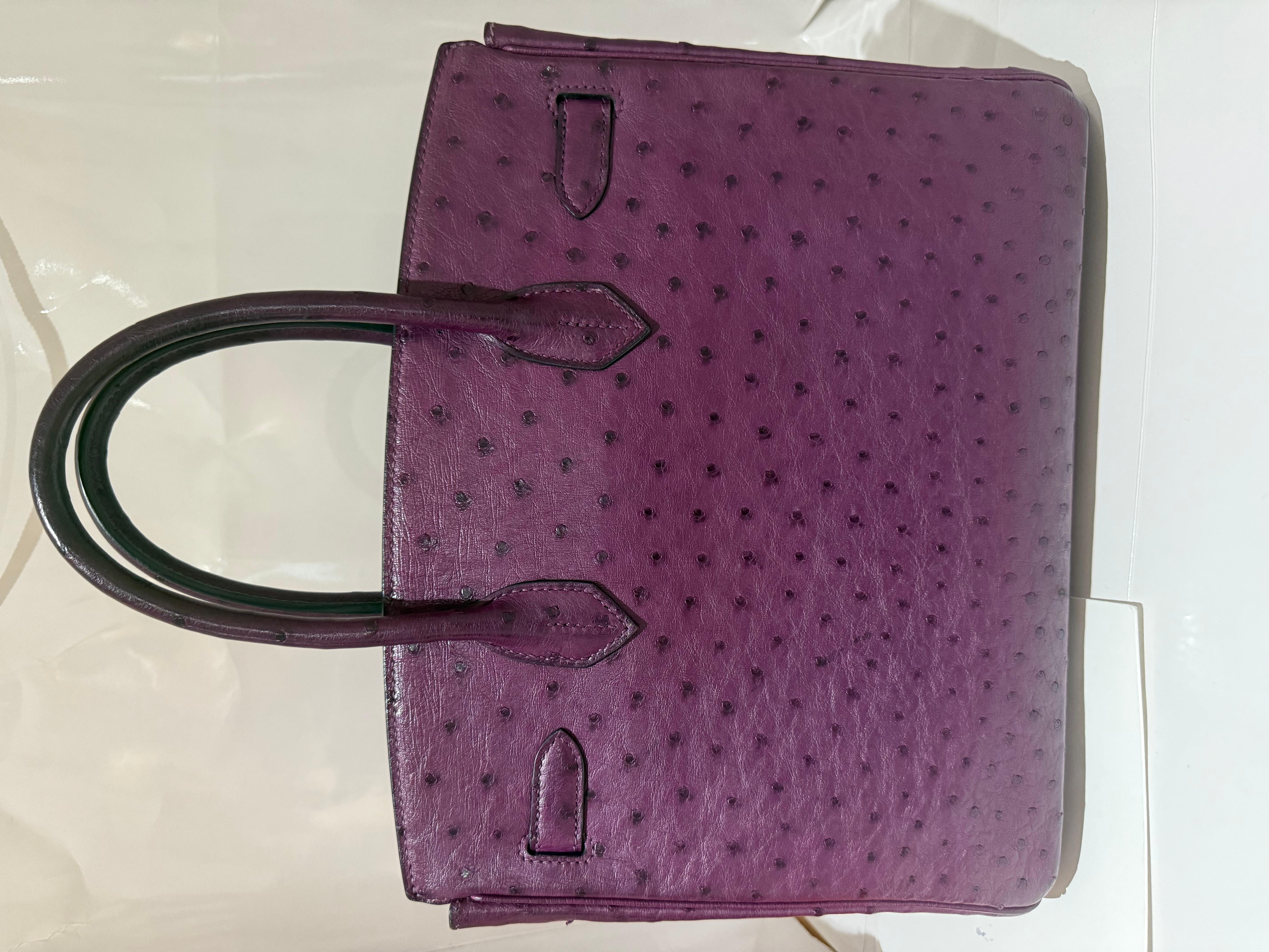 Hermes Ostrich Birkin 30 Violet handbag with Palladium hardware In Good Condition For Sale In London, England