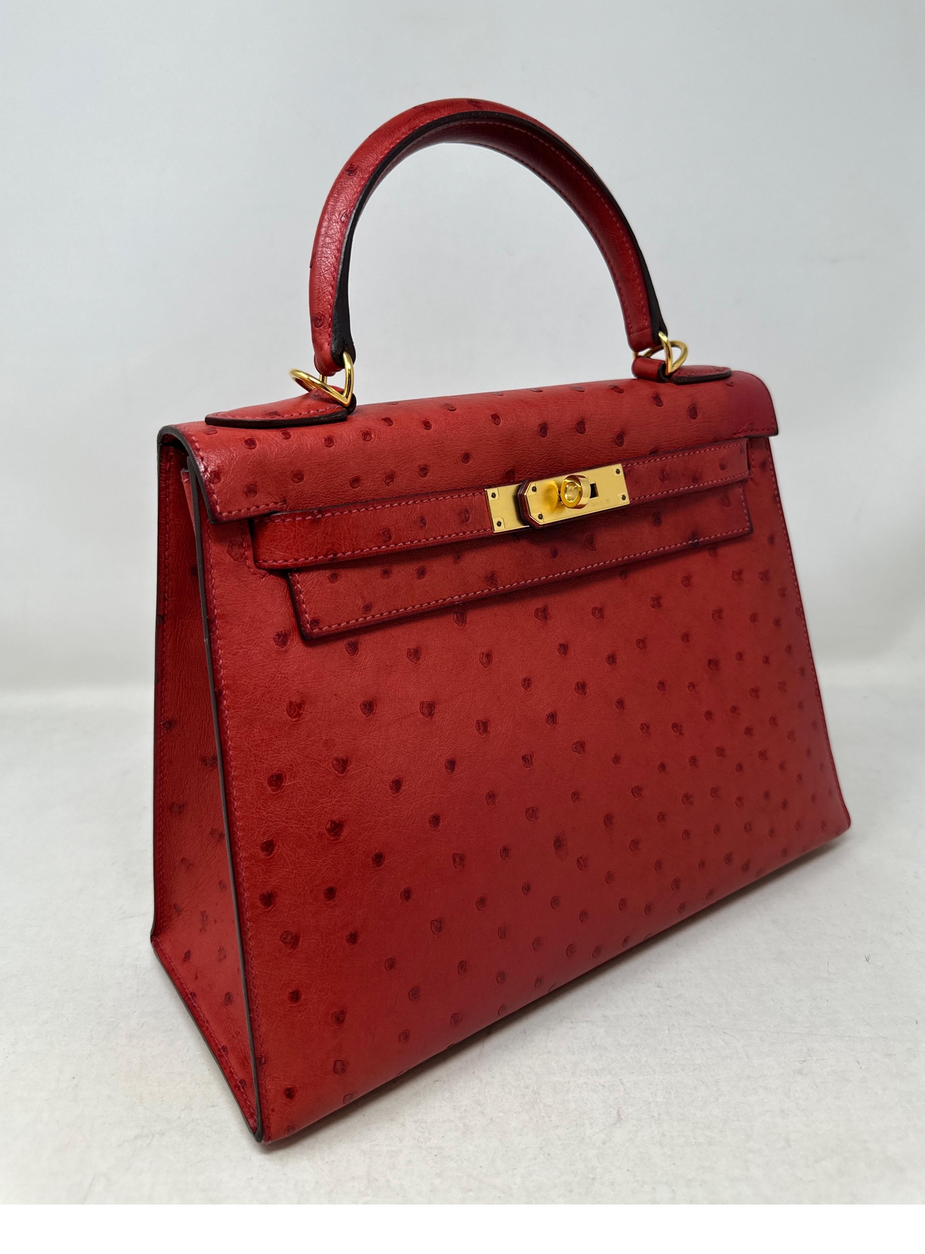 Hermes Ostrich Kelly 28 Bag  In Good Condition For Sale In Athens, GA