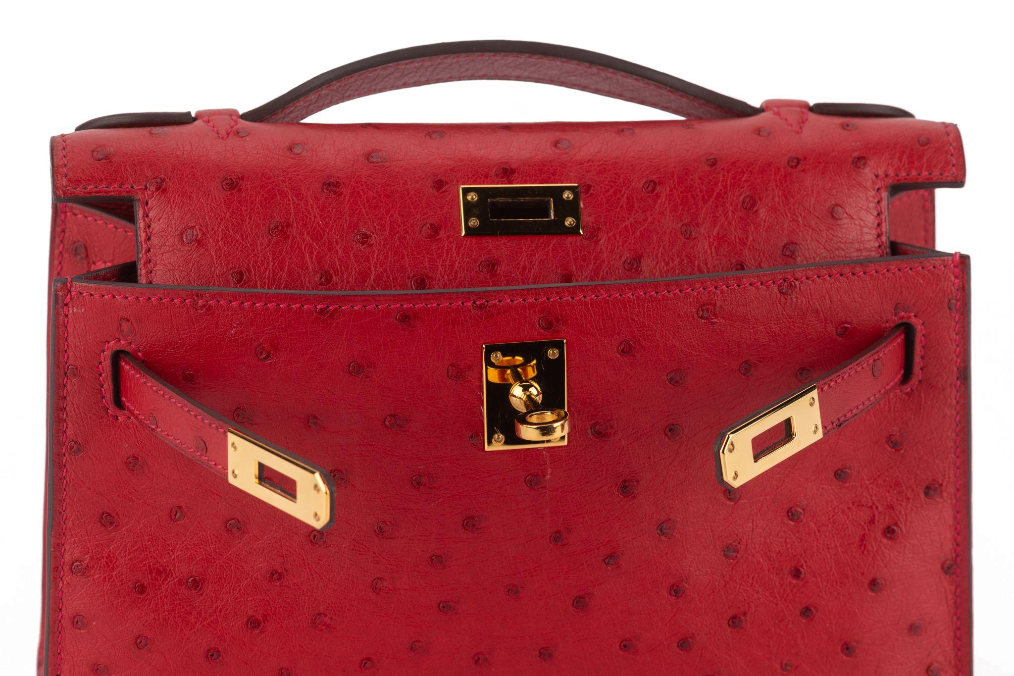 Hermès Ostrich Kelly Pochette Rouge en vente 6