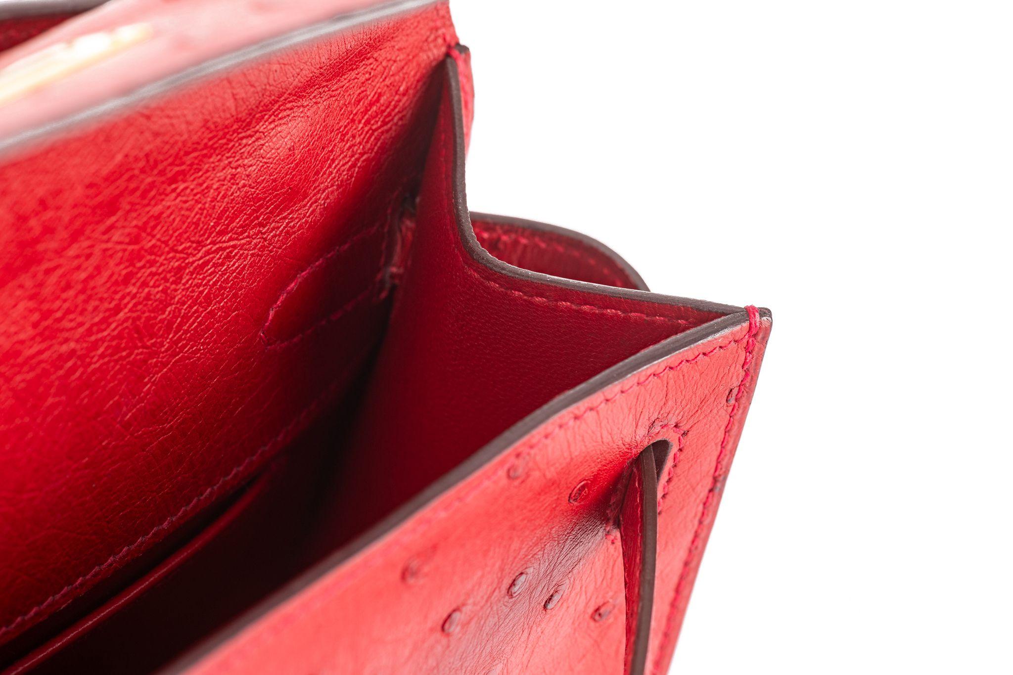Hermès Ostrich Kelly Pochette Rouge en vente 8