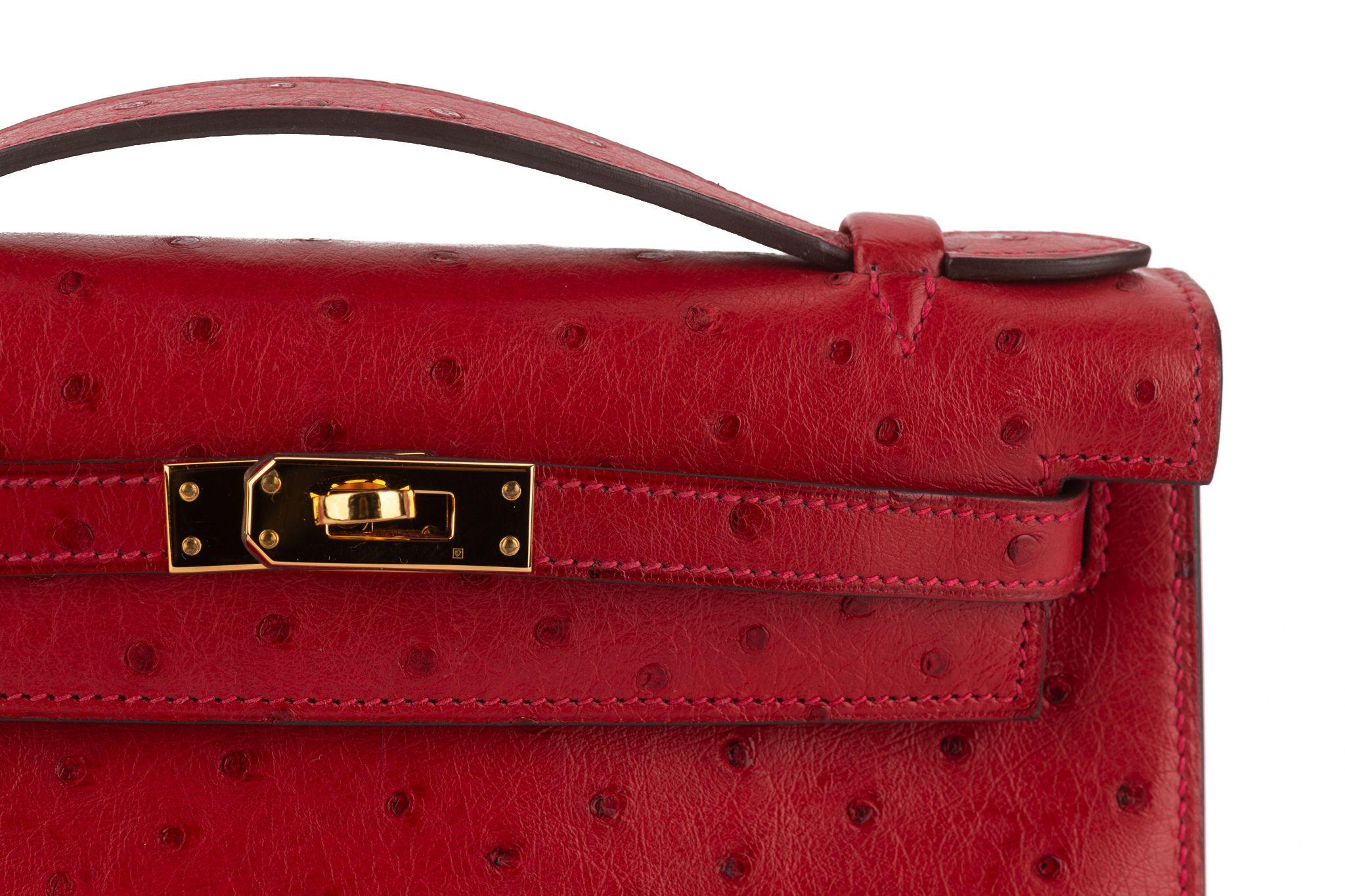 Hermès Ostrich Kelly Pochette Rouge en vente 3