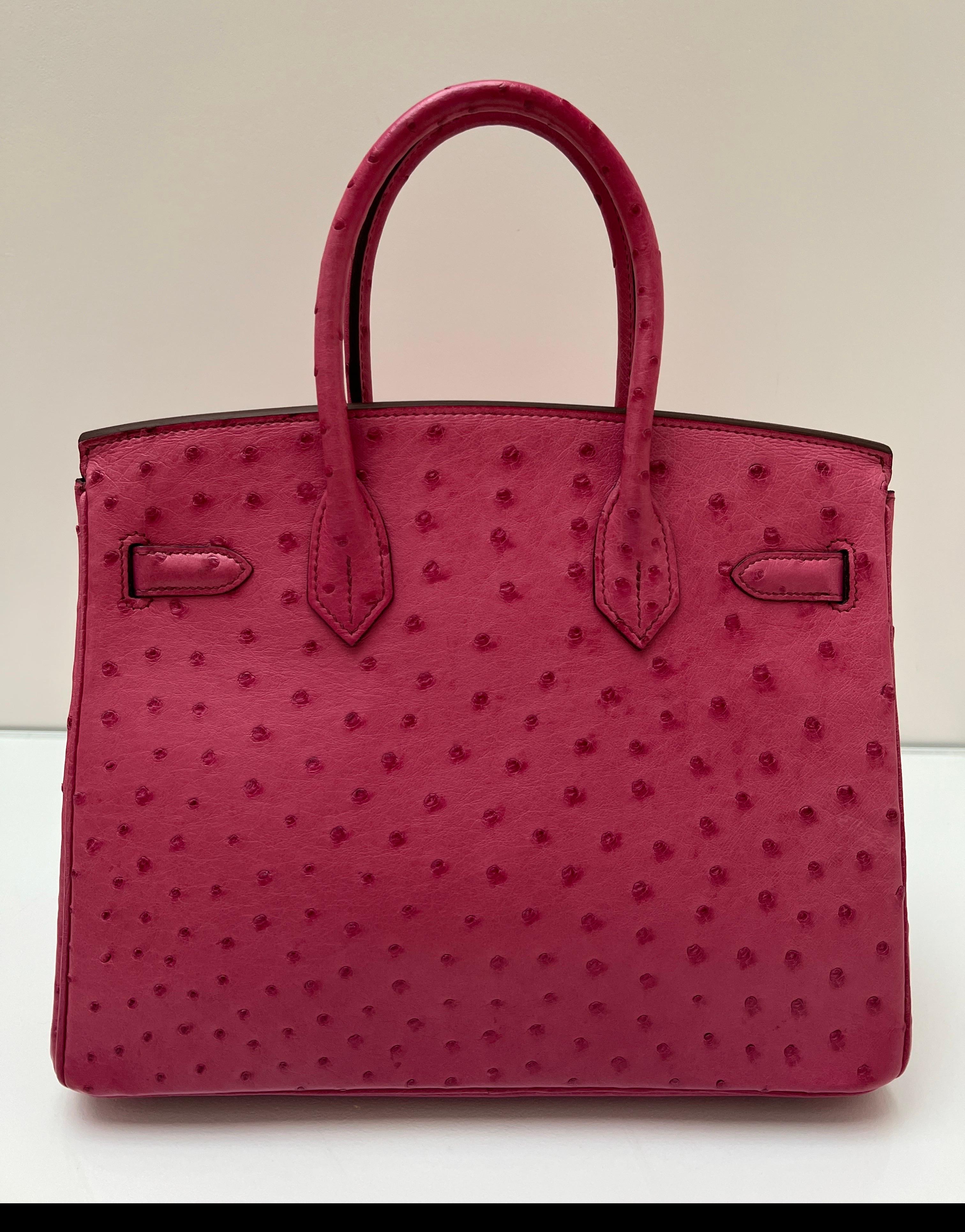 Birkin Tyrien en autruche rose Hermes 30 Unisexe en vente