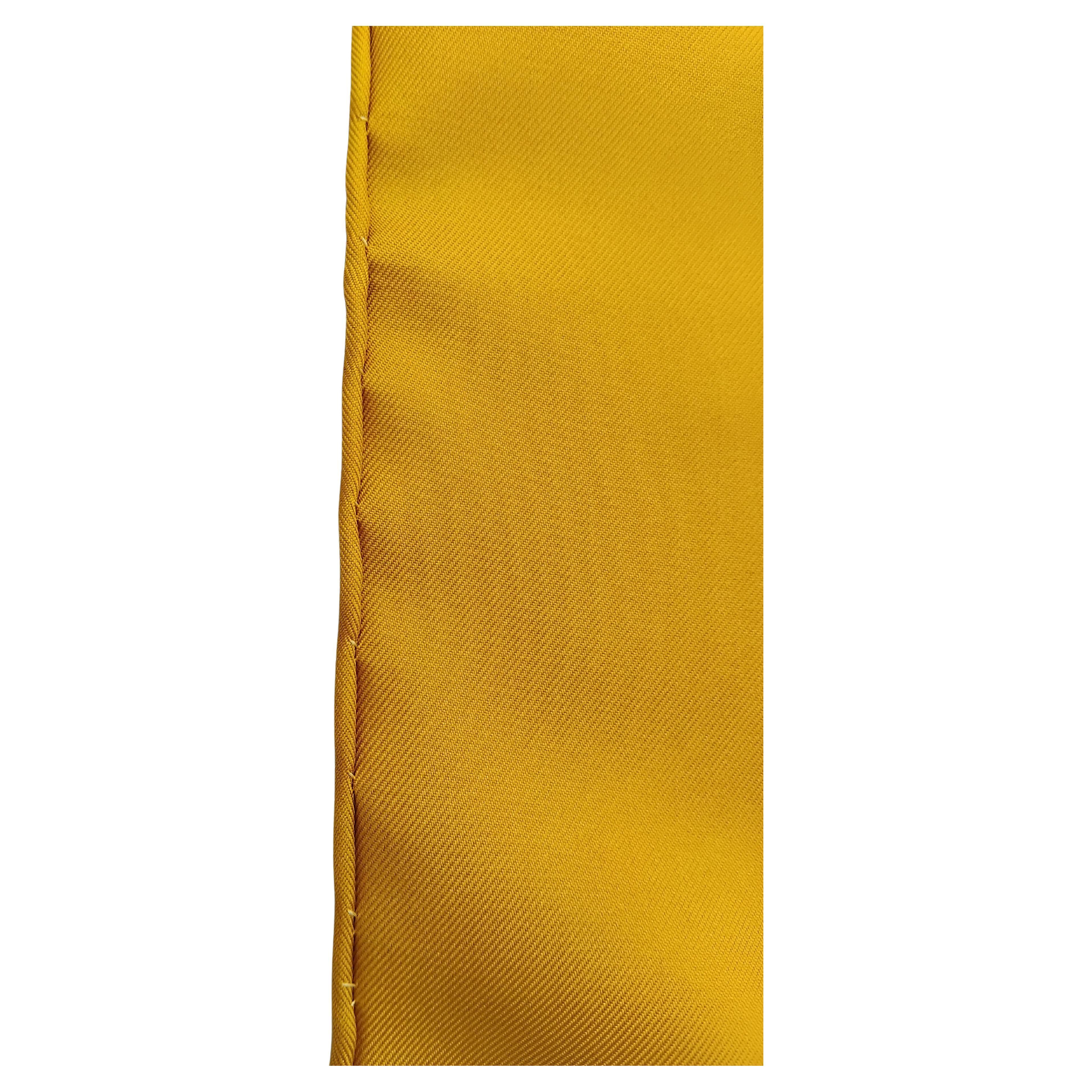 Women's or Men's Hermès Owl Print Small Scarf Gavroche Pocket Square 16'