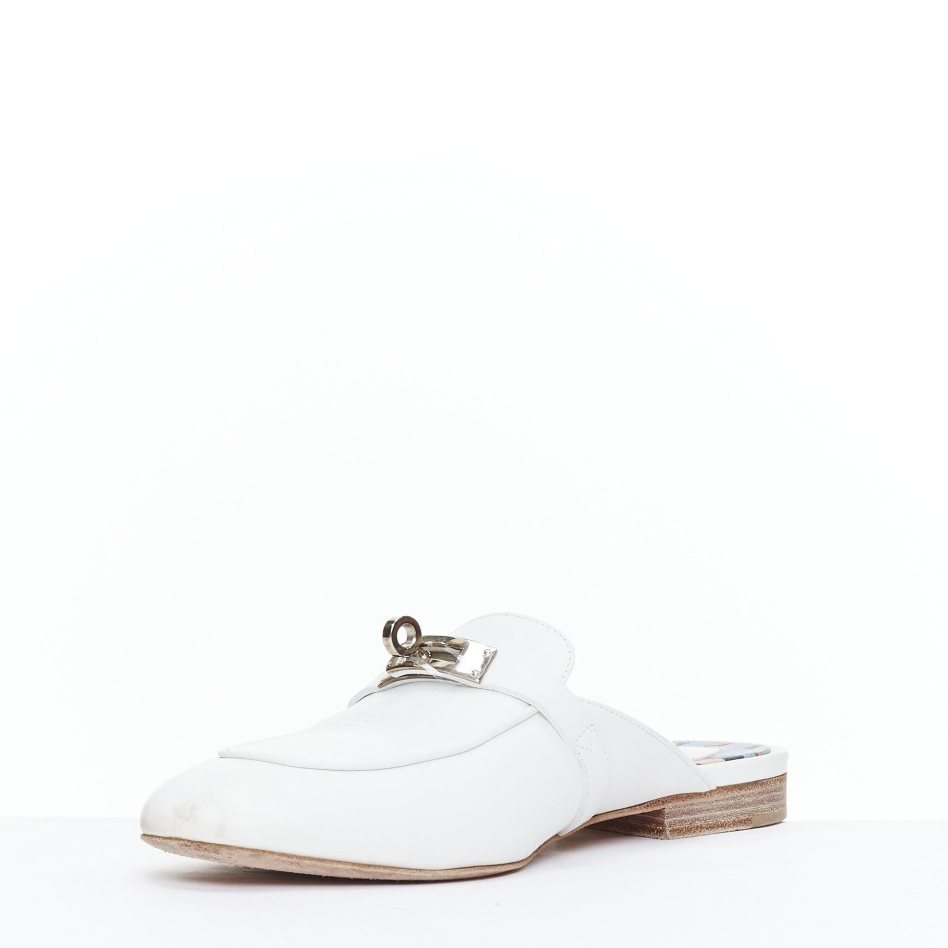 HERMES Oz white calfskin leather silver Kelly turnlock mules EU37 In Fair Condition For Sale In Hong Kong, NT