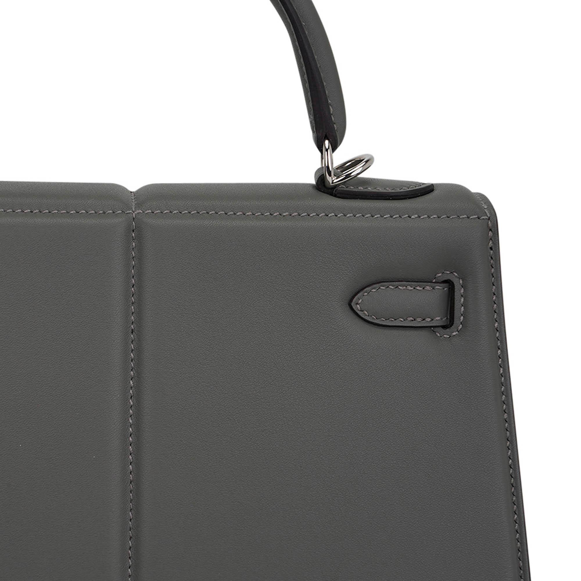 Hermes Padded Kelly 25 Limited Edition Bag Gris Meyer Palladium Hardware Swift For Sale 7
