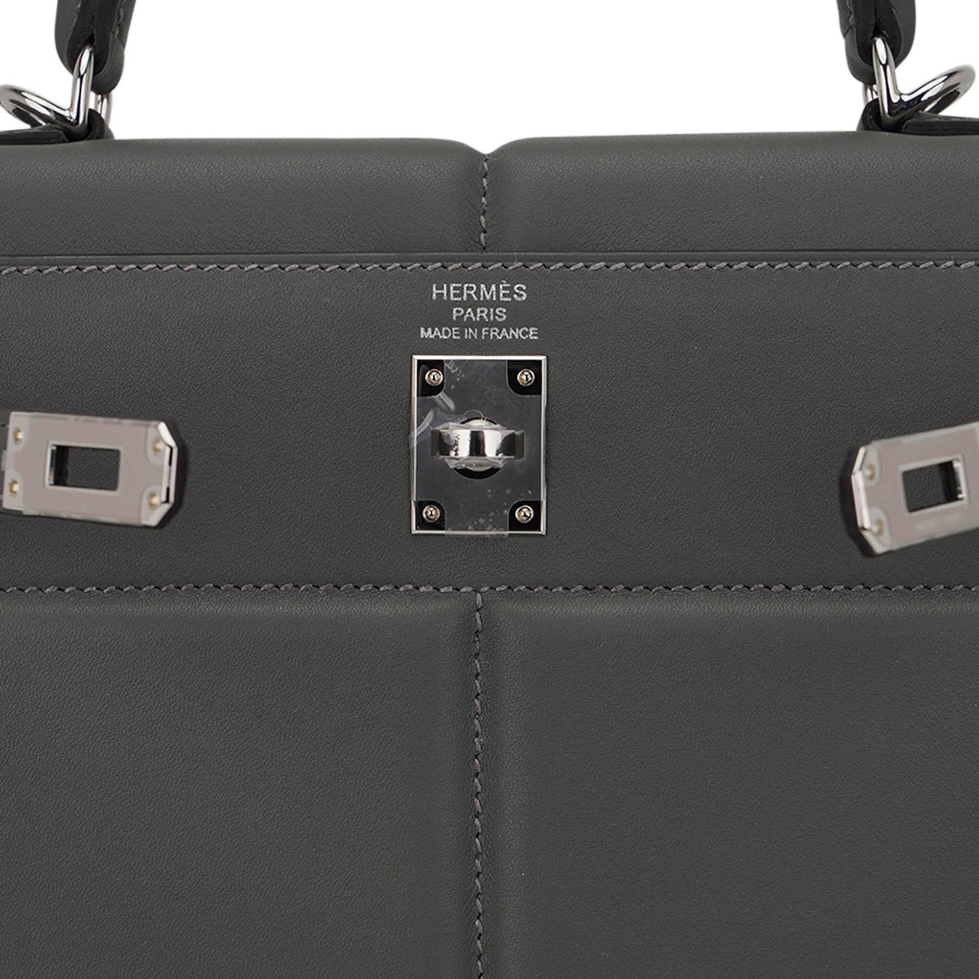 Hermes Padded Kelly 25 Limited Edition Bag Gris Meyer Palladium Hardware Swift en vente 4