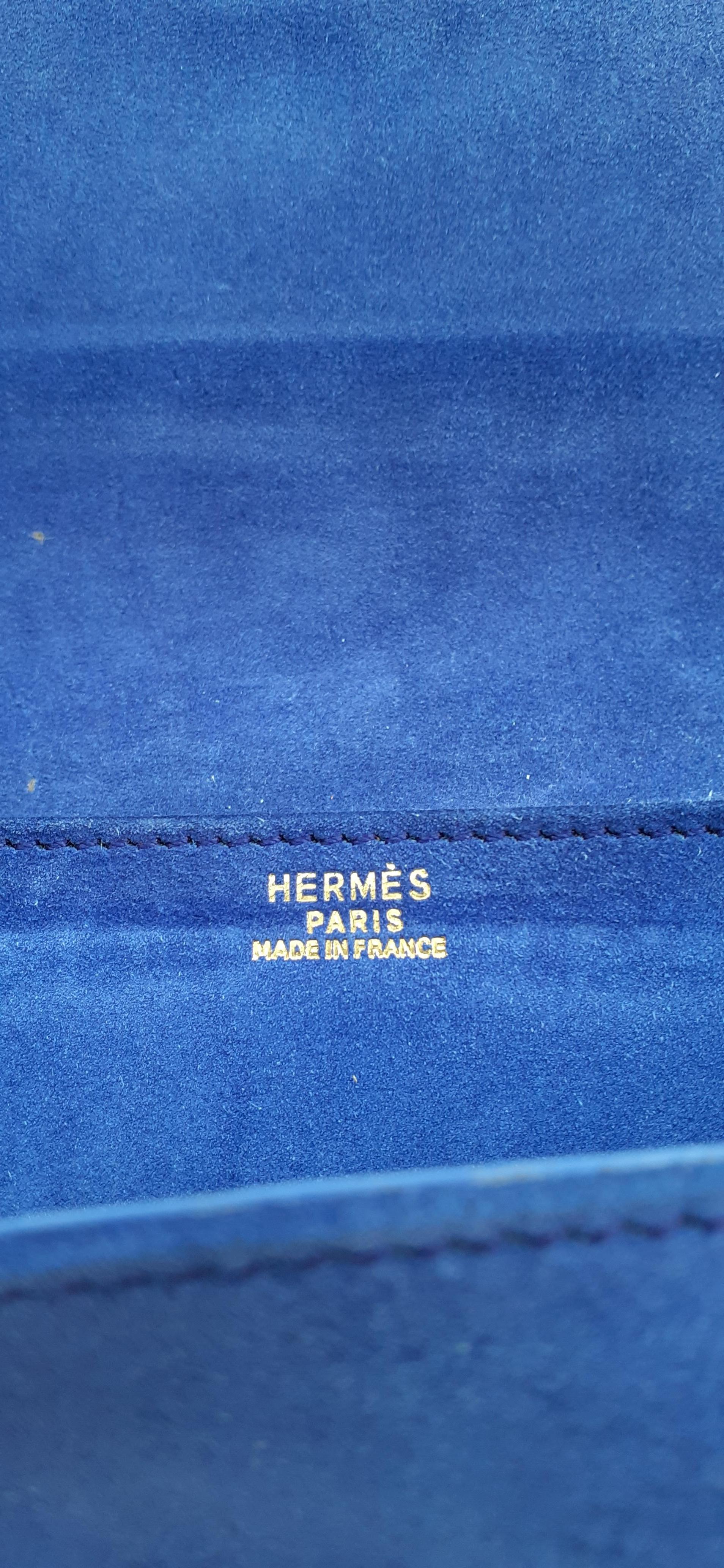 Hermès Padlock Bag Clutch Purse Doblis Leather Purple and Golden Hdw RARE en vente 5