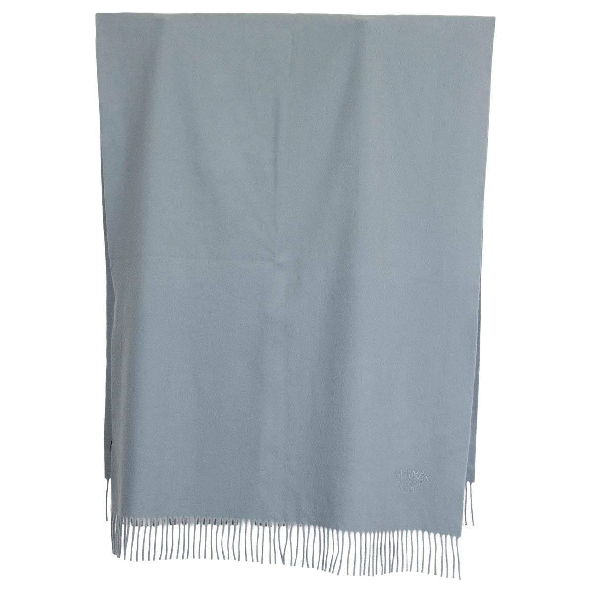 100% authentic Hermès fringed cashmere (100%) shawl in pale light blue. Has been worn and is in excellent condition. 

Measurements
Width	71cm (27.7in)
Length	190cm (74.1in)

All our listings include only the listed item unless otherwise specified