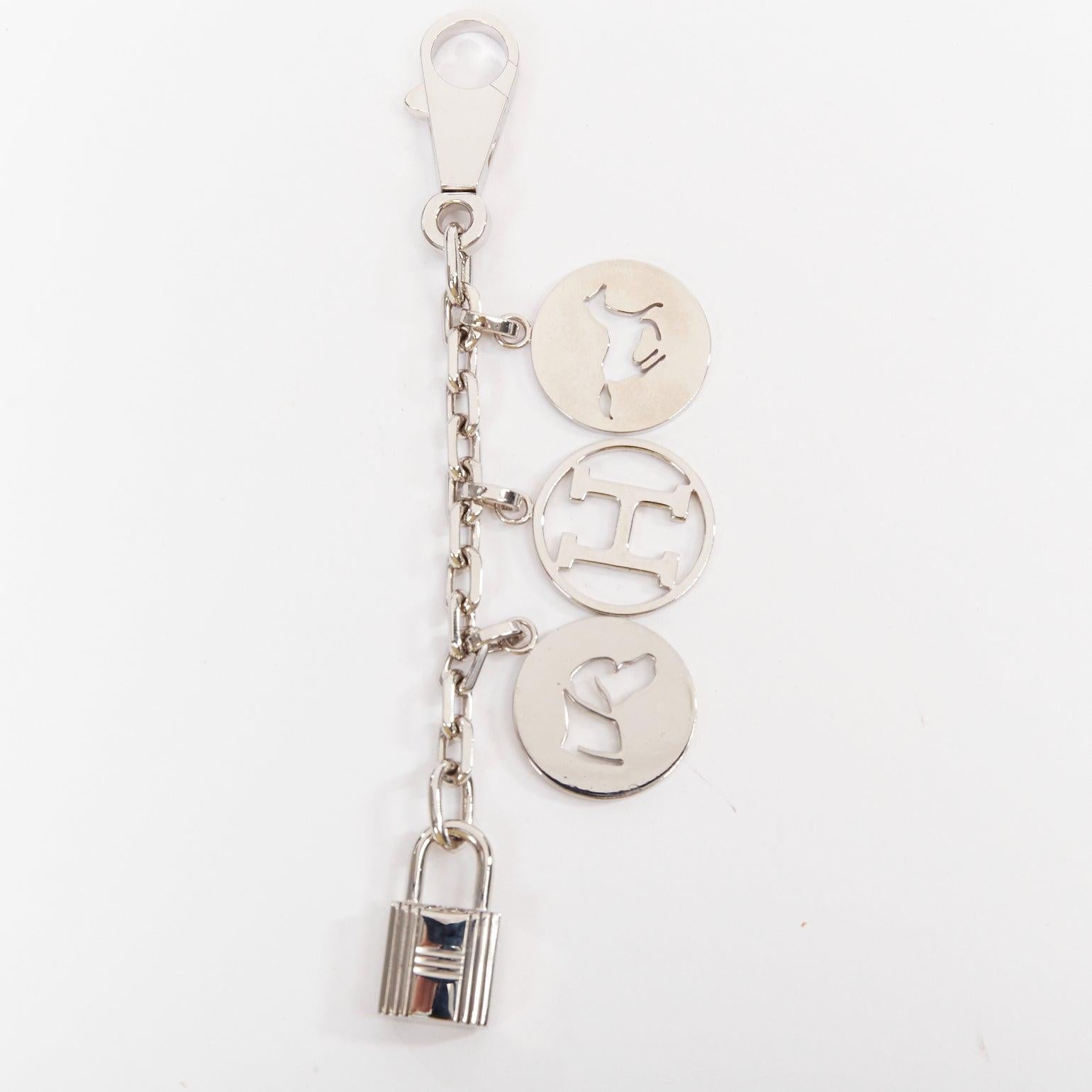 HERMES Palladium Breloque Olga Cadena lock H logo horse dog coin bag charm chain Damen im Angebot