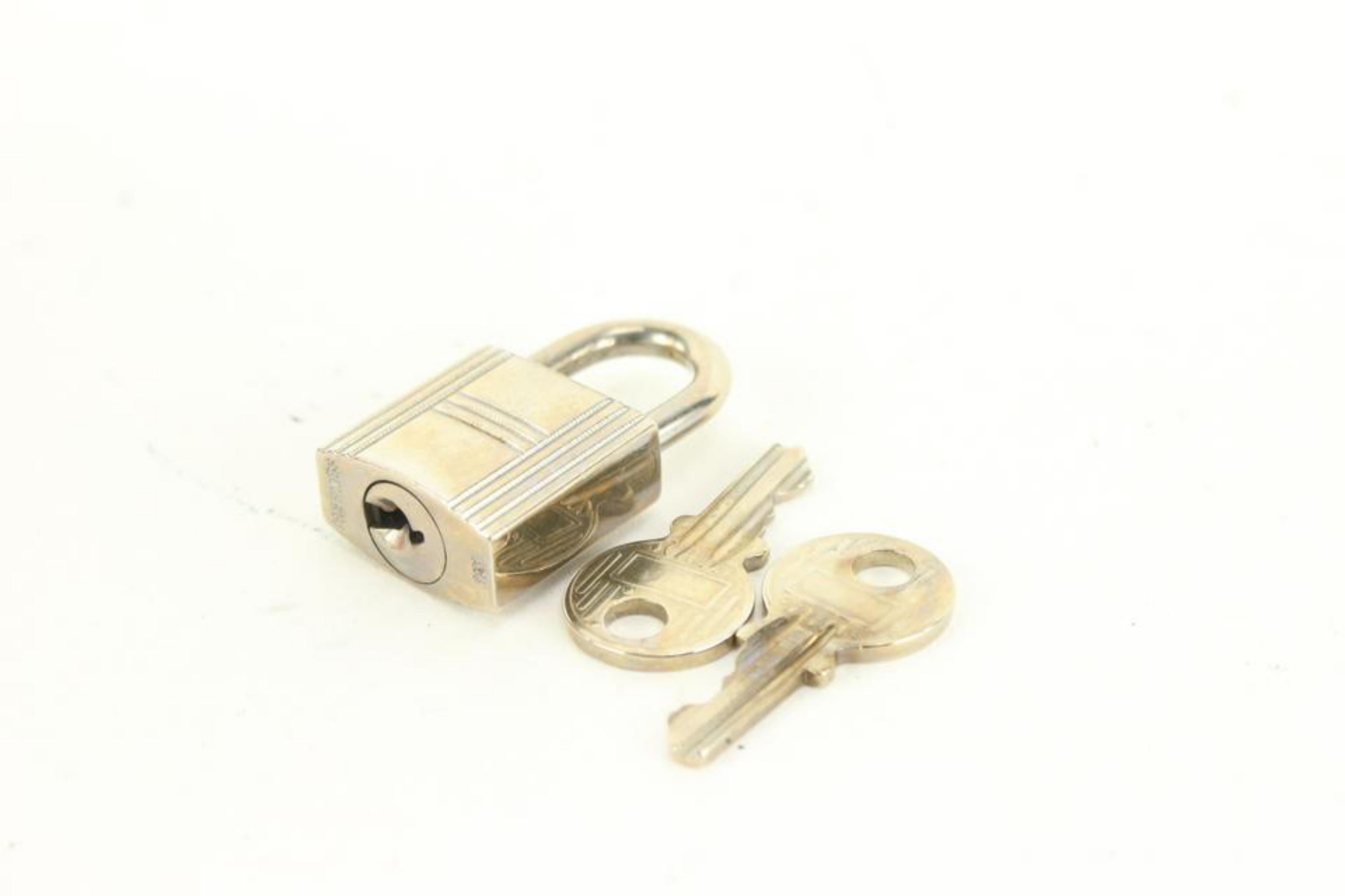 Hermès Palladium Cadena Padlock and Key Set Lock and 2 Keys 51he429s In Good Condition In Dix hills, NY
