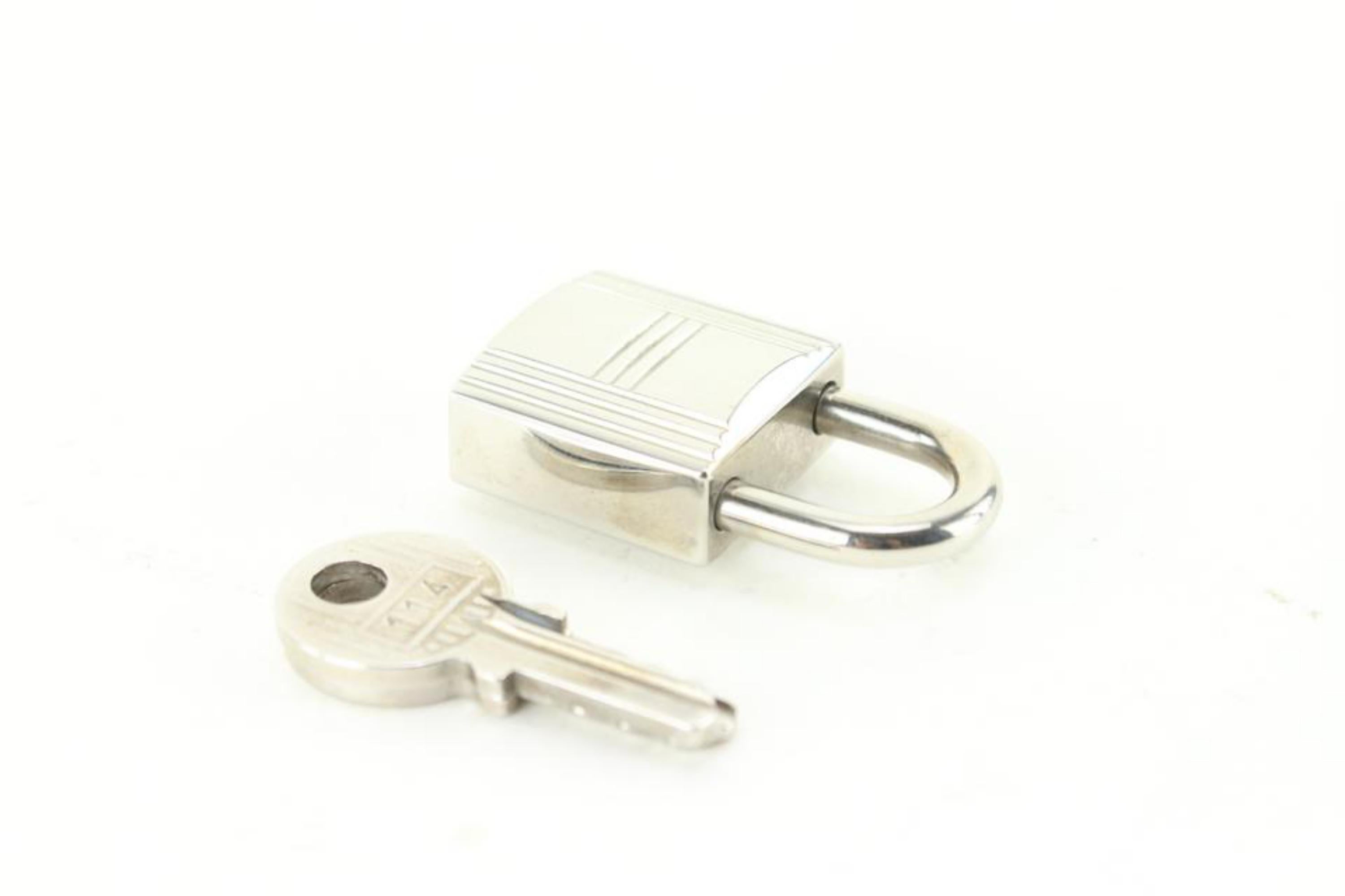 Hermès Palladium Cadena Padlock Lock and Key Set 8h712s In Good Condition In Dix hills, NY