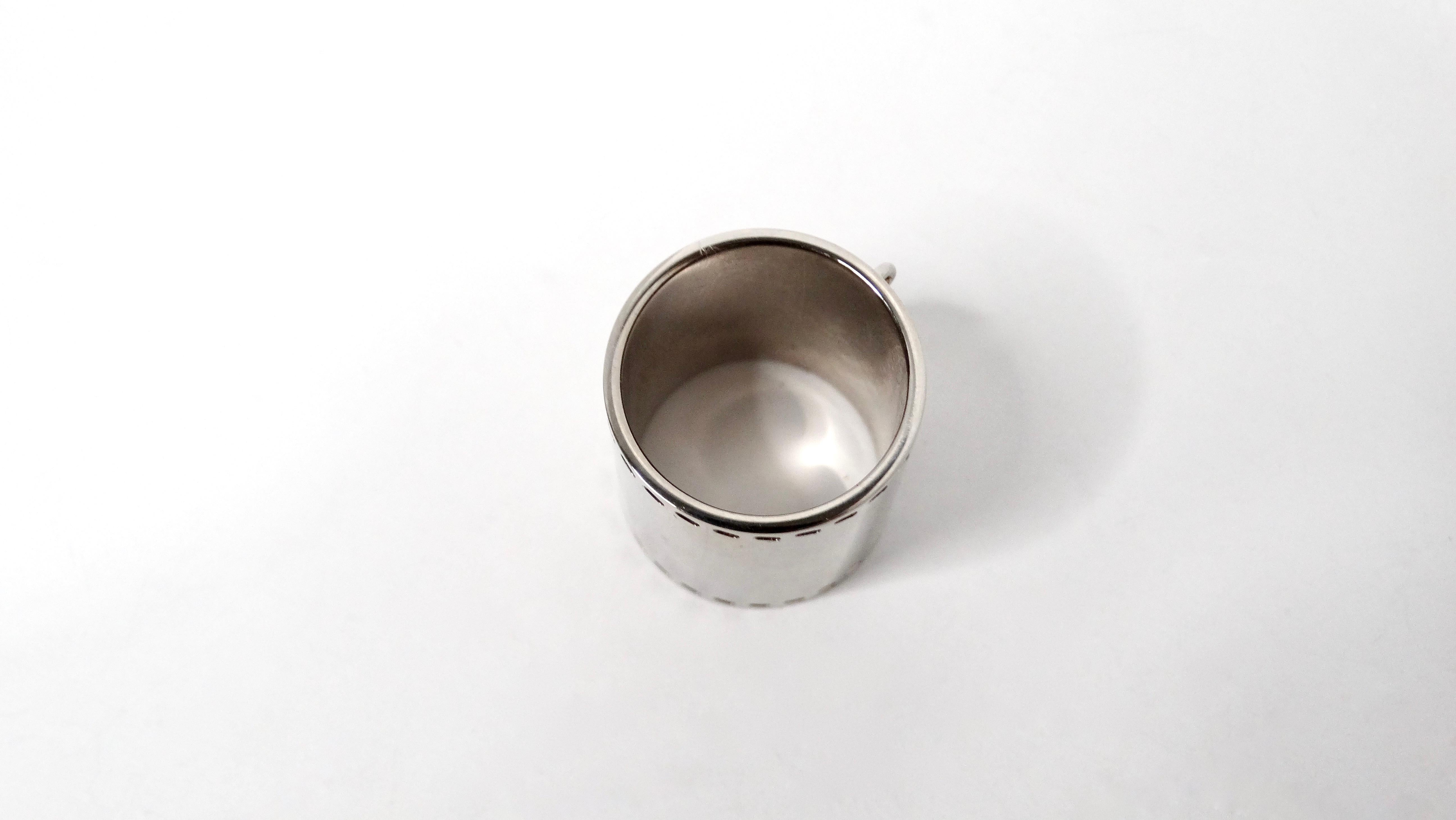 Hermes Palladium Horseshoe Charm Scarf Ring In Good Condition For Sale In Scottsdale, AZ