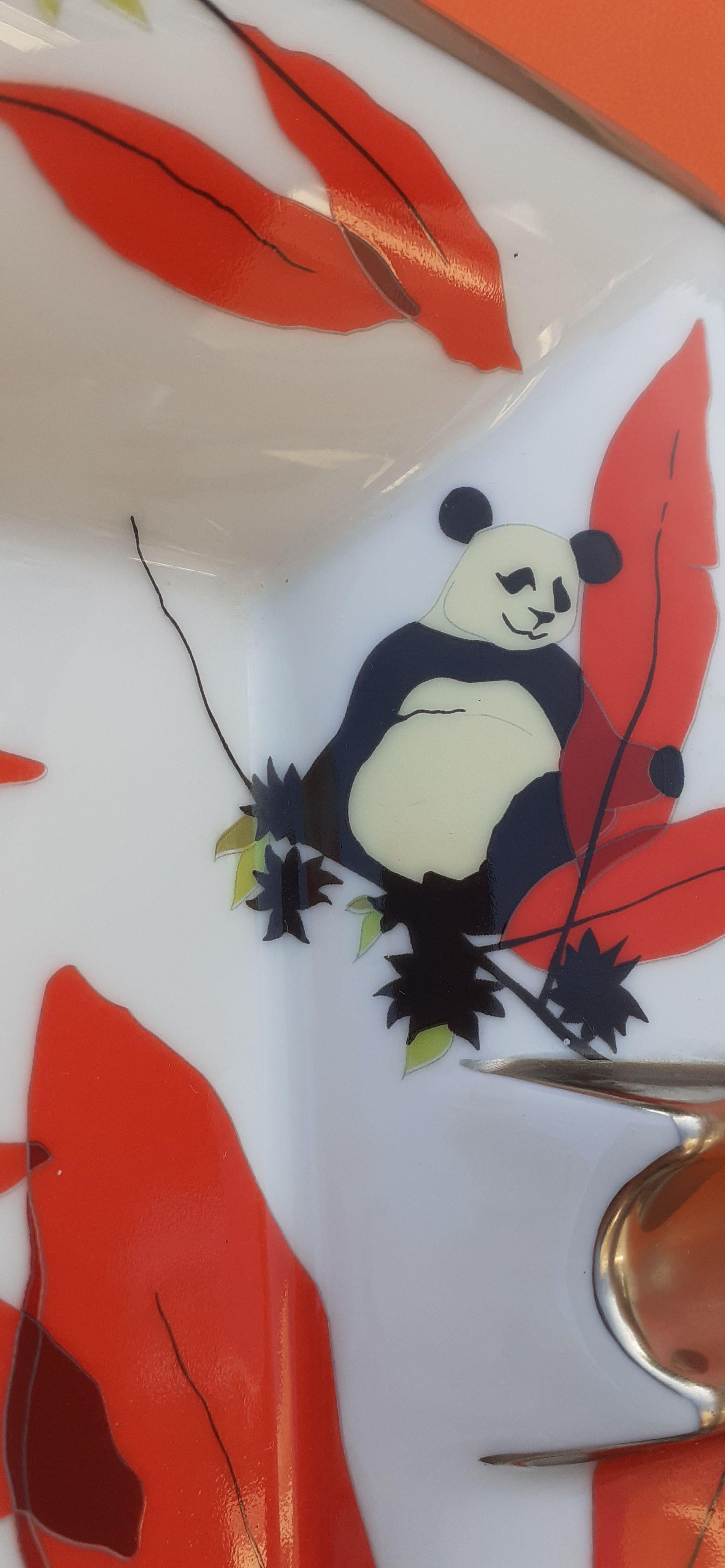 Hermès Panda Bear Print Porzellan Gold Zigarren Aschenbecher ändern Tablett für Damen oder Herren im Angebot