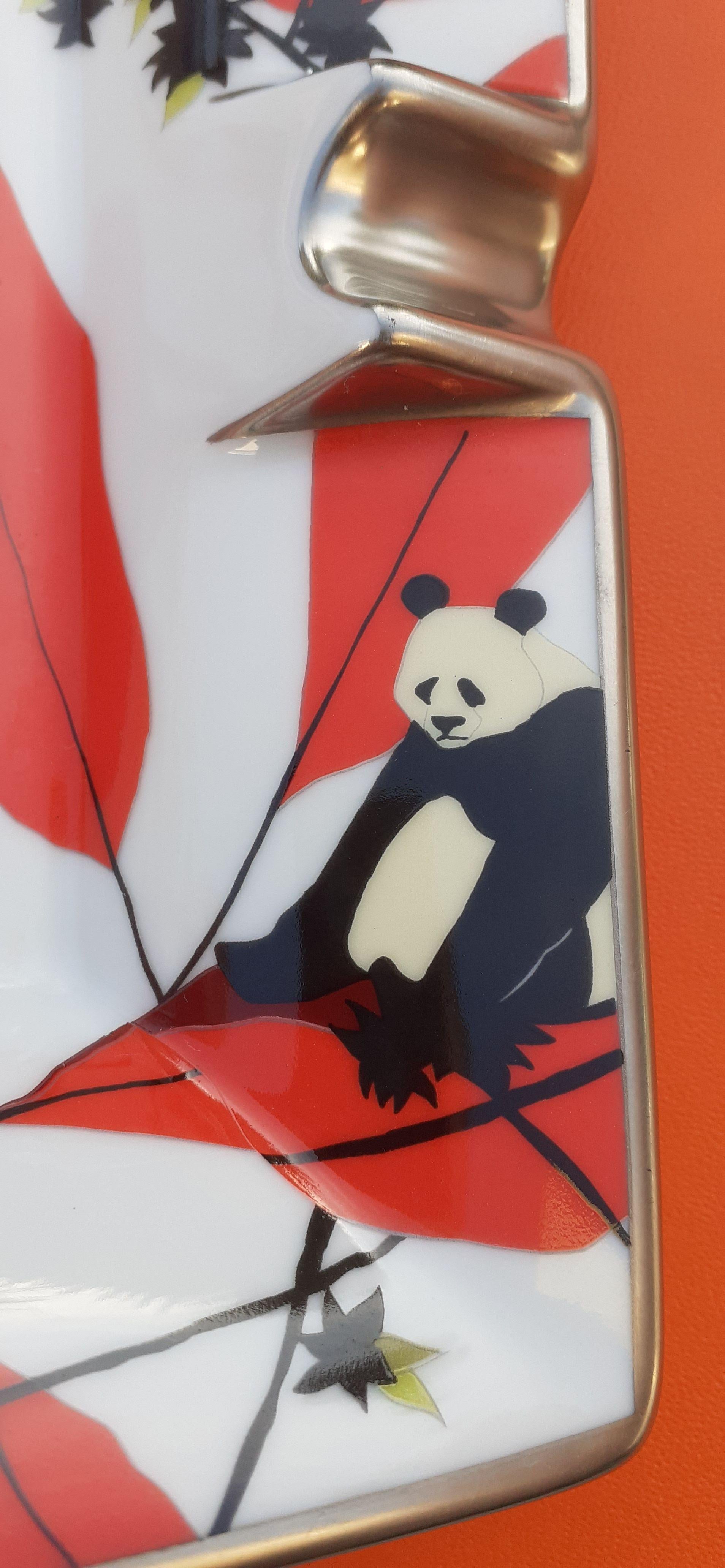 Hermès Panda Bear Print Porzellan Gold Zigarren Aschenbecher ändern Tablett im Angebot 1